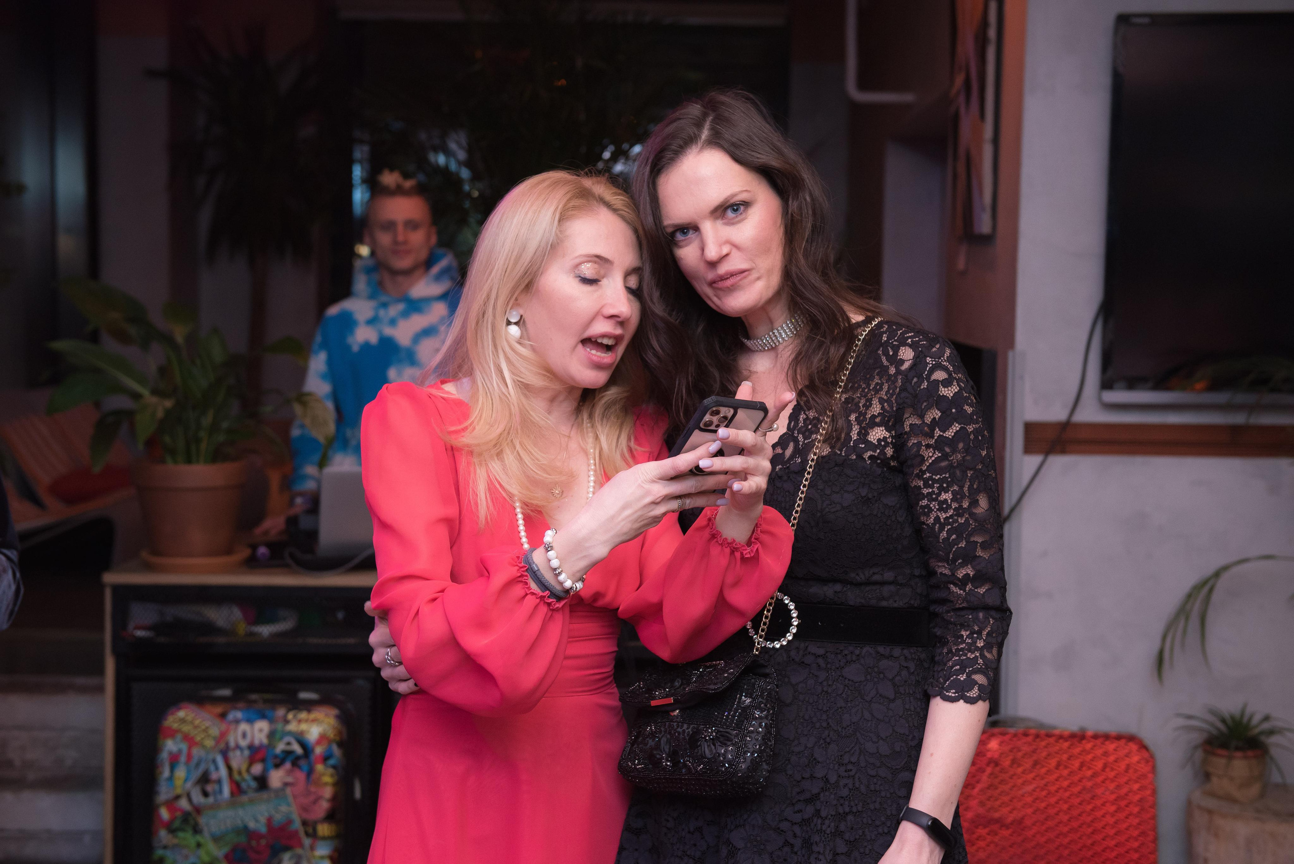 Новогодний девичник «Небанальный нетворкинг». Бренд-фотограф для экспертов и блогеров в Москве Влада Горбовская