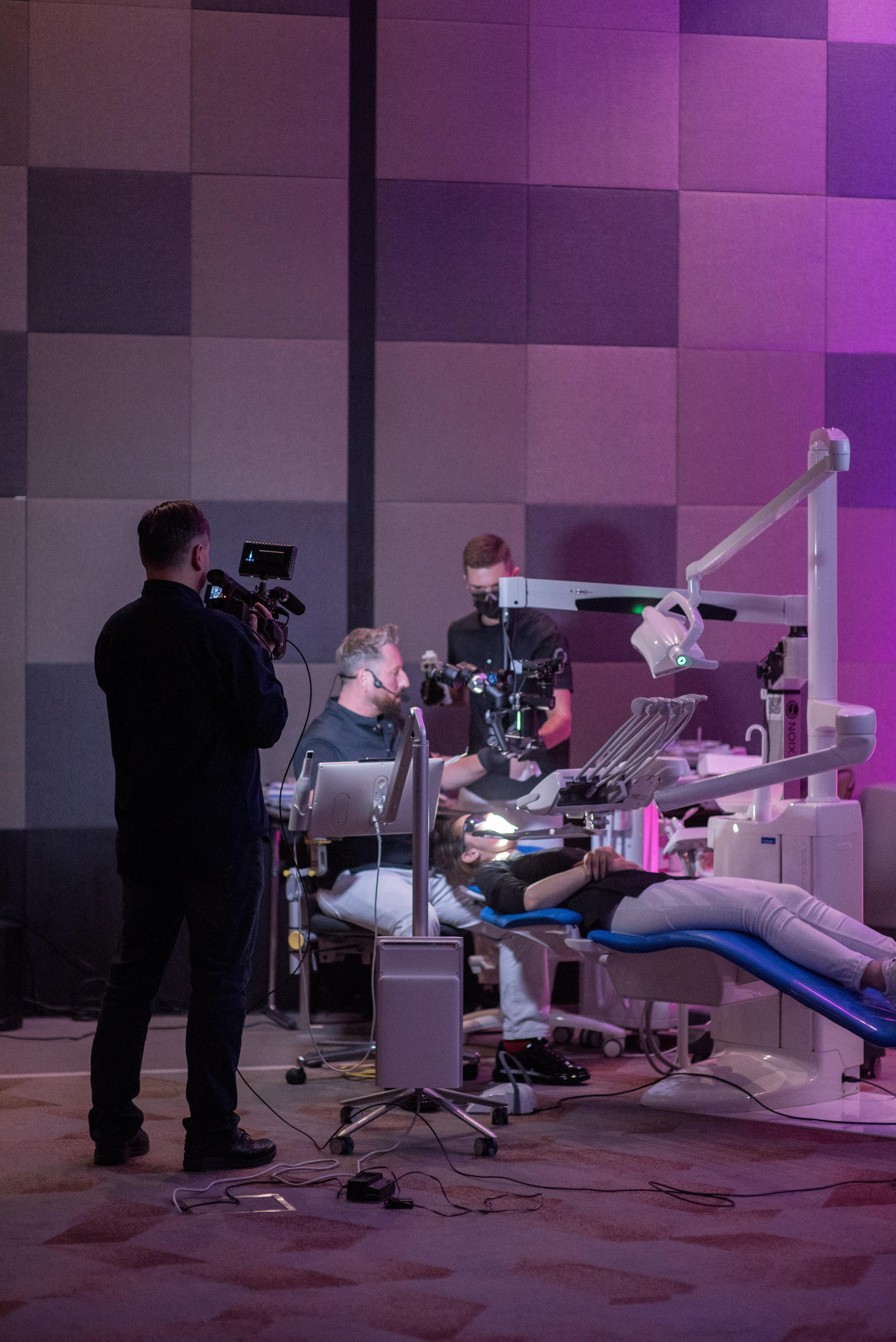 Конференция ортодонтов, «Radisson Blu Olympiyskiy Hotel», Moscow. Бренд-фотограф для экспертов и блогеров в Москве Влада Горбовская