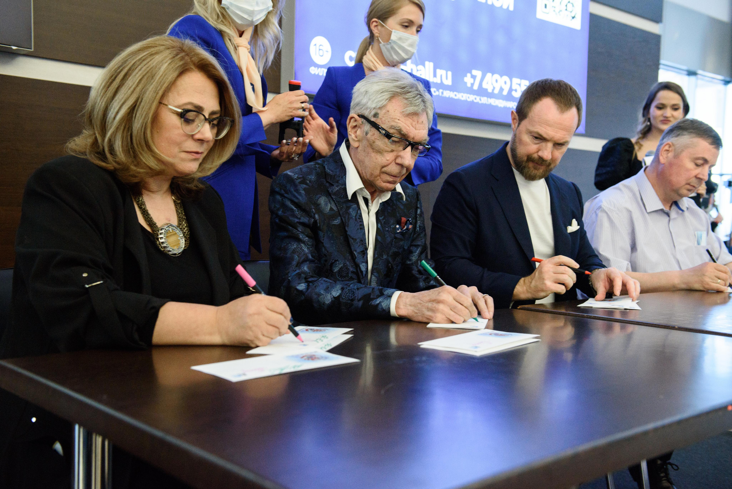 Концерт «Взрослые и Дети. Непоседам — 30!». Бренд-фотограф для экспертов и блогеров в Москве Влада Горбовская