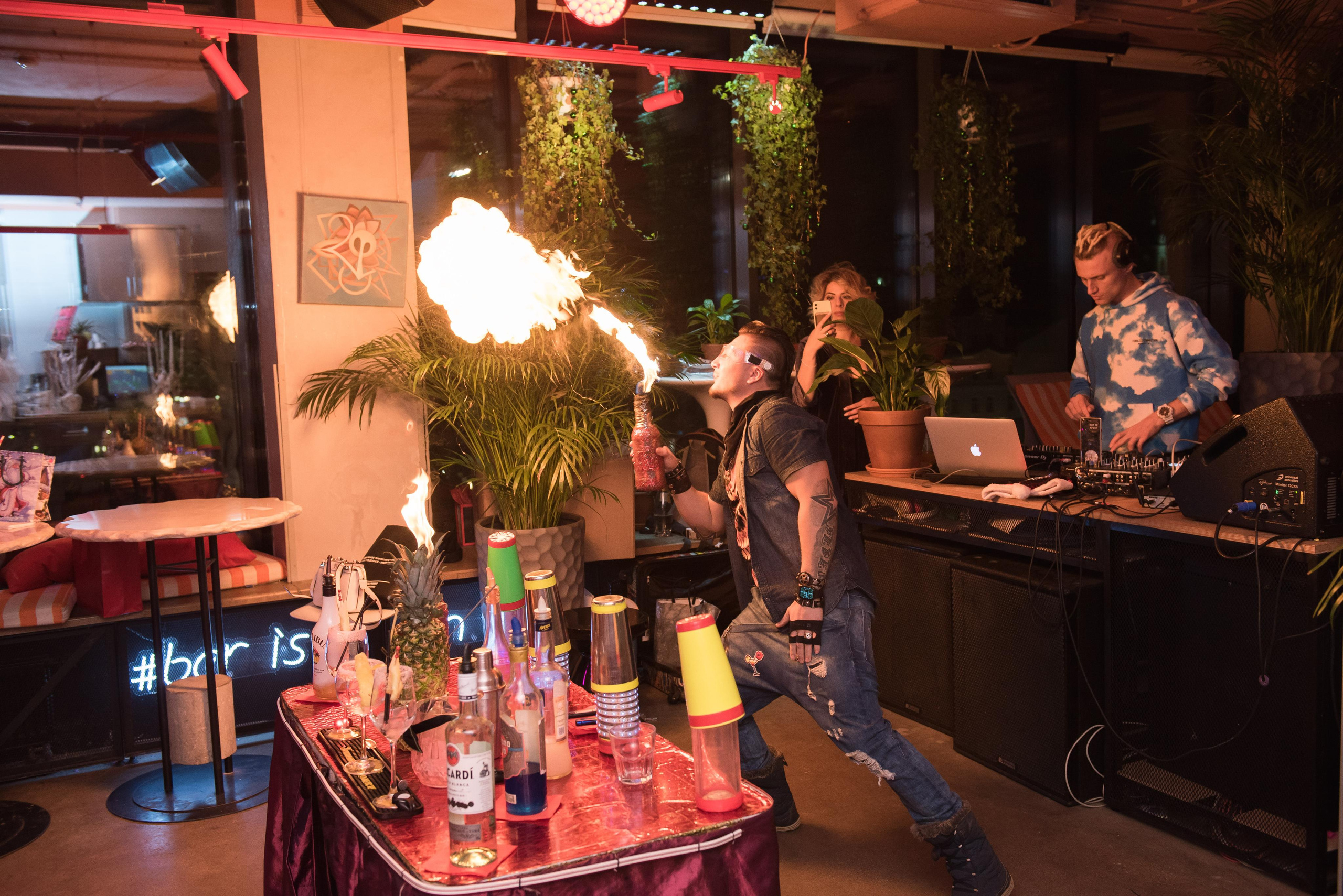 Новогодний девичник «Небанальный нетворкинг». Бренд-фотограф для экспертов и блогеров в Москве Влада Горбовская