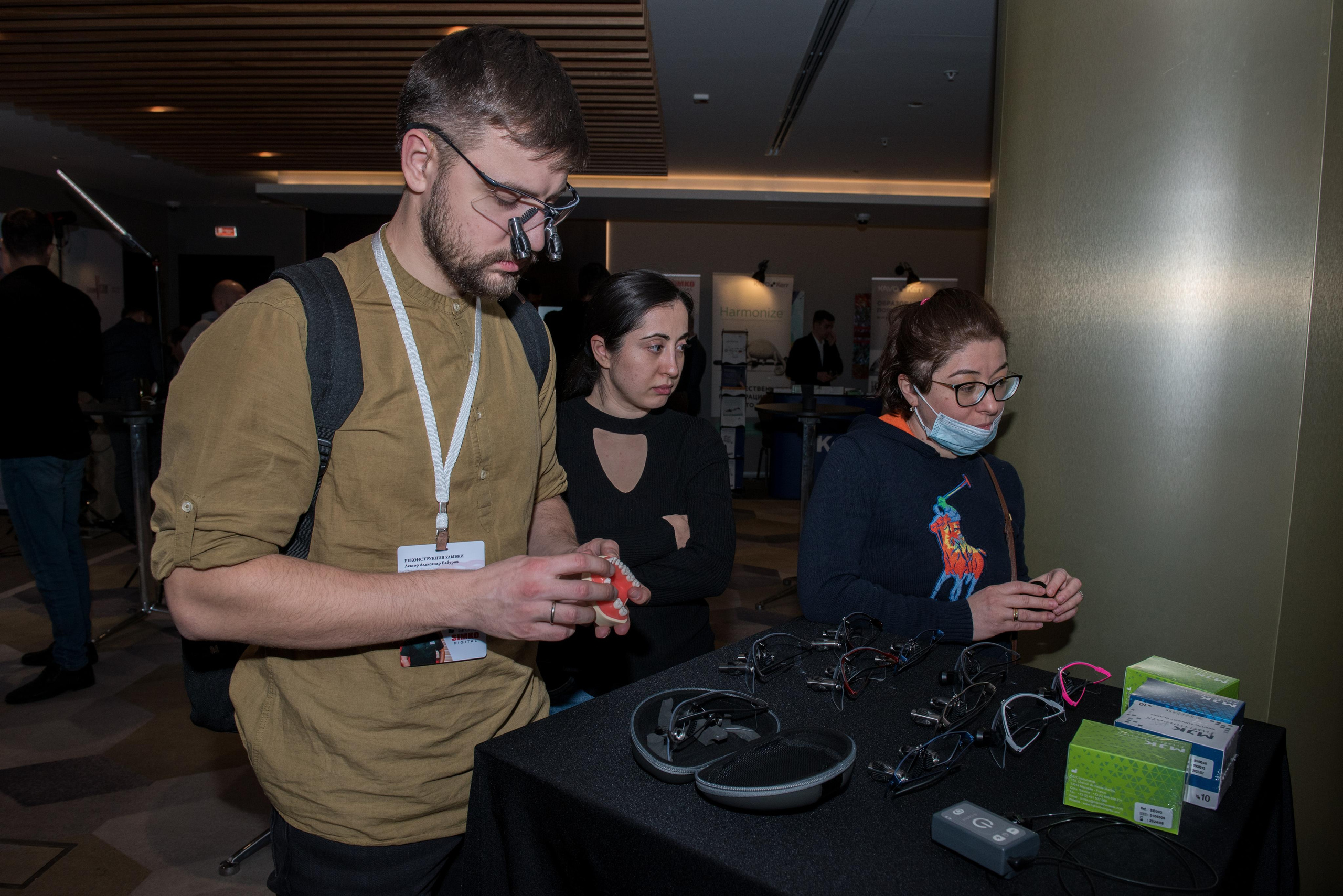 Конференция ортодонтов, «Radisson Blu Olympiyskiy Hotel», Moscow. Бренд-фотограф для экспертов и блогеров в Москве Влада Горбовская