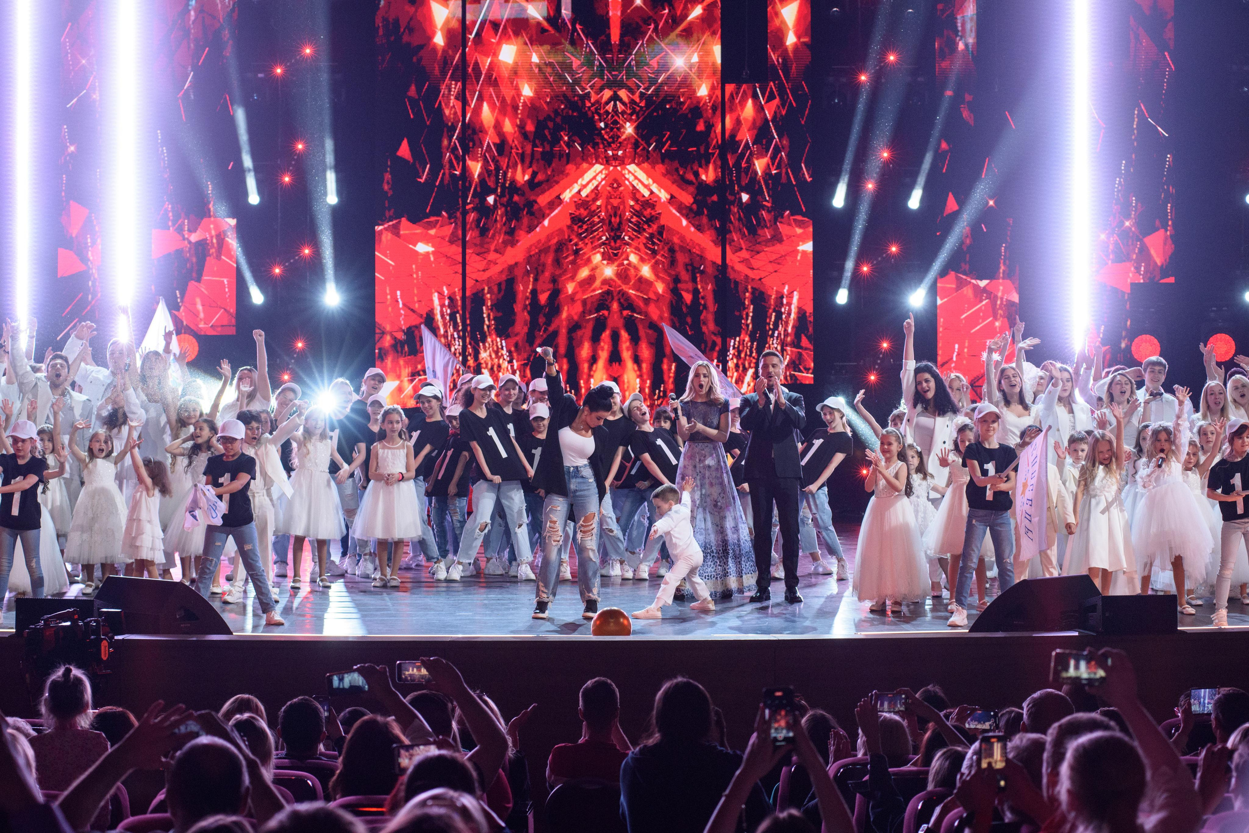 Концерт «Взрослые и Дети. Непоседам — 30!». Бренд-фотограф для экспертов и блогеров в Москве Влада Горбовская