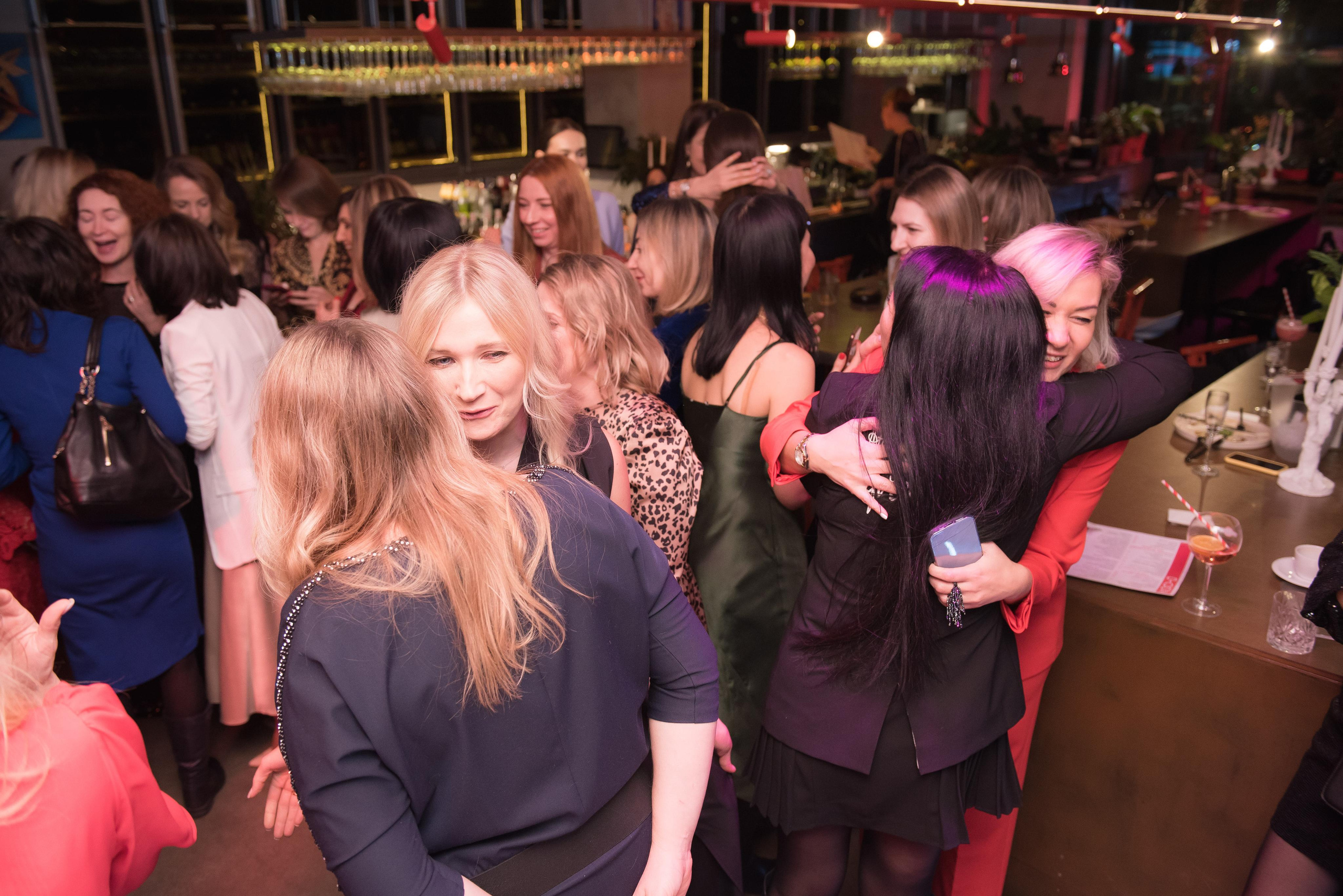 Новогодний девичник «Небанальный нетворкинг». Бренд-фотограф для экспертов и блогеров в Москве Влада Горбовская