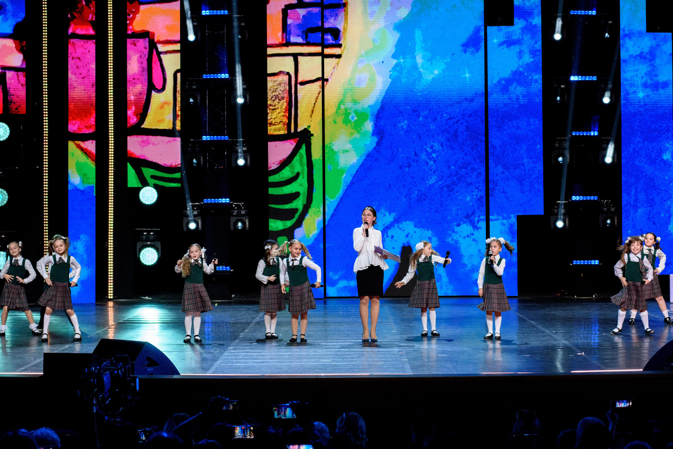 Концерт «Взрослые и Дети. Непоседам — 30!». Бренд-фотограф для экспертов и блогеров в Москве Влада Горбовская