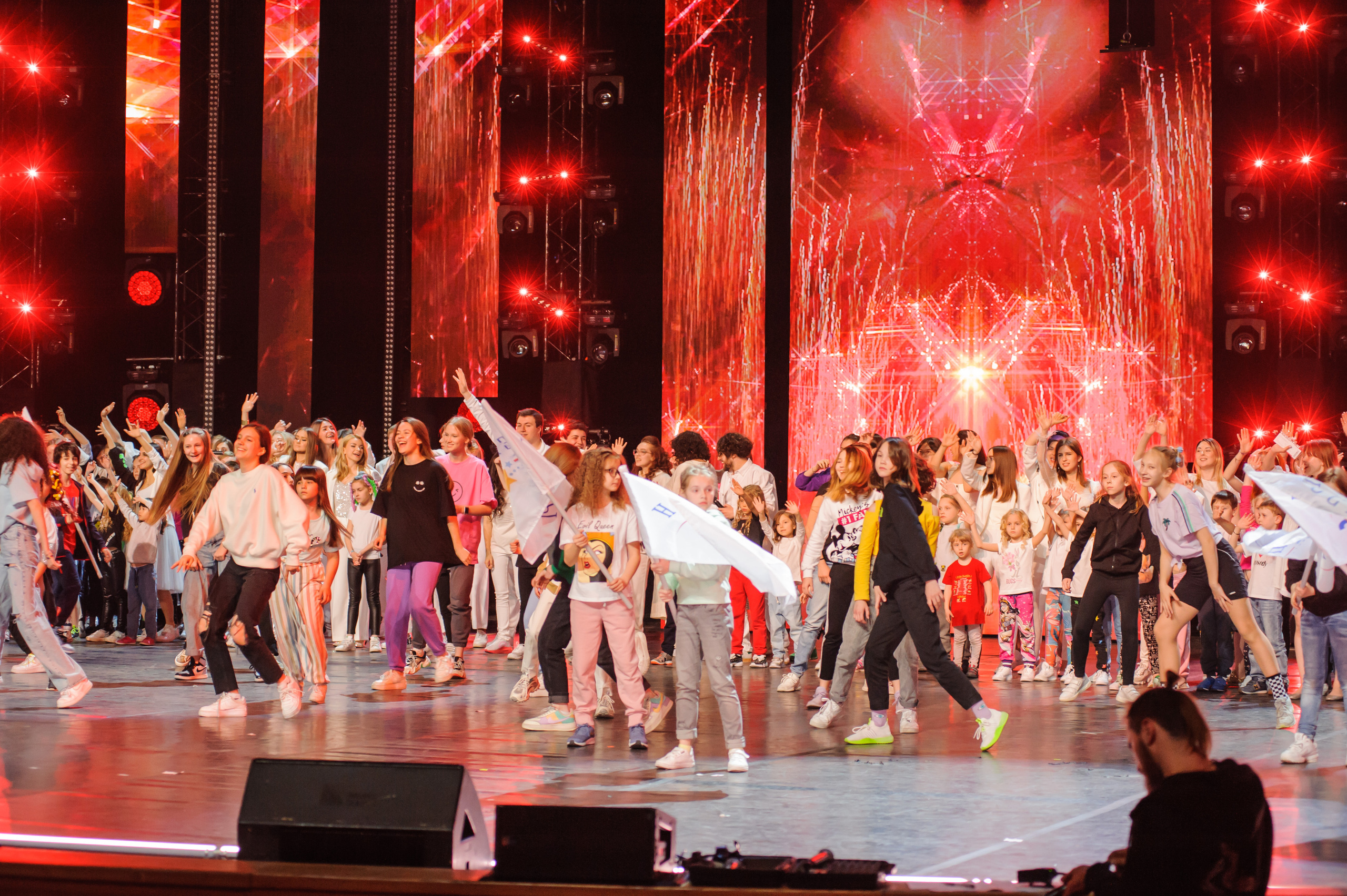 Концерт «Взрослые и Дети. Непоседам — 30!». Бренд-фотограф для экспертов и блогеров в Москве Влада Горбовская