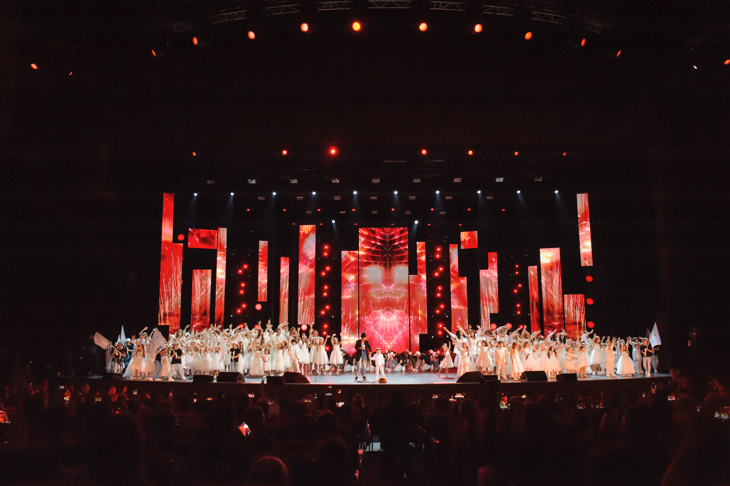 Концерт «Взрослые и Дети. Непоседам — 30!». Бренд-фотограф для экспертов и блогеров в Москве Влада Горбовская