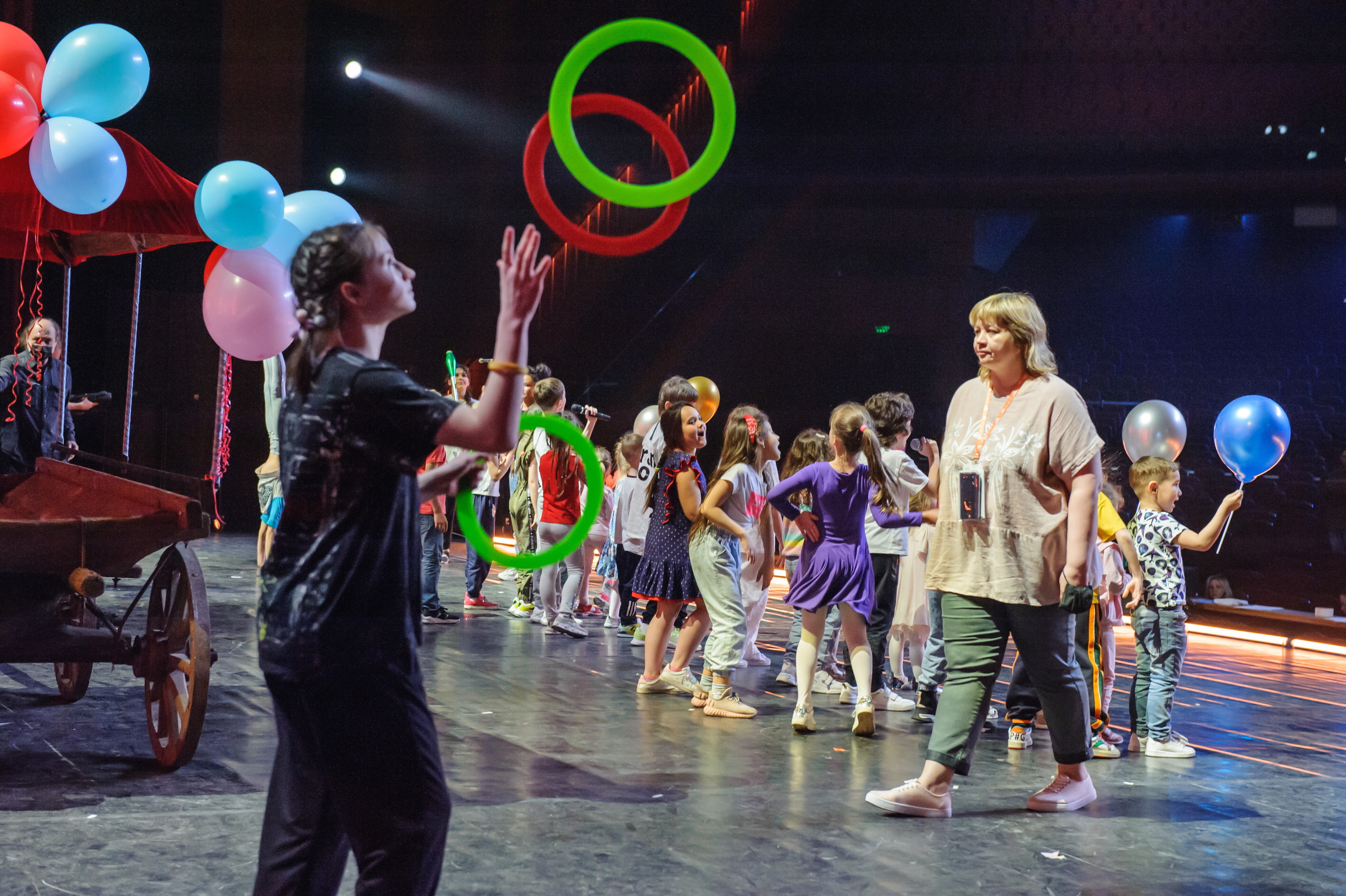 Концерт «Взрослые и Дети. Непоседам — 30!». Бренд-фотограф для экспертов и блогеров в Москве Влада Горбовская