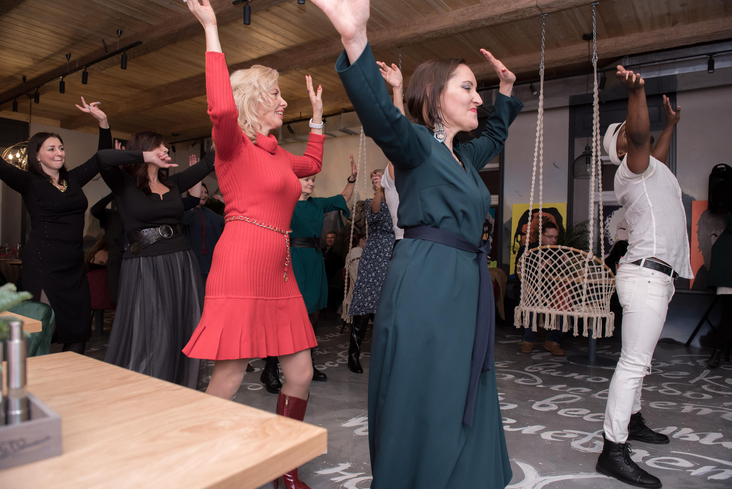 Открытие кафе-бара на Никольской. Бренд-фотограф для экспертов и блогеров в Москве Влада Горбовская