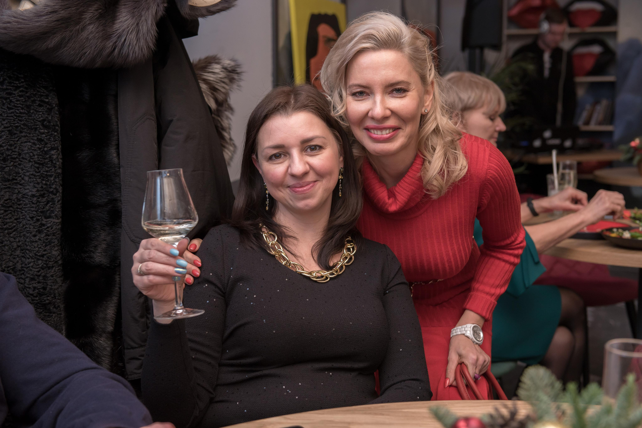 Открытие кафе-бара на Никольской. Бренд-фотограф для экспертов и блогеров в Москве Влада Горбовская