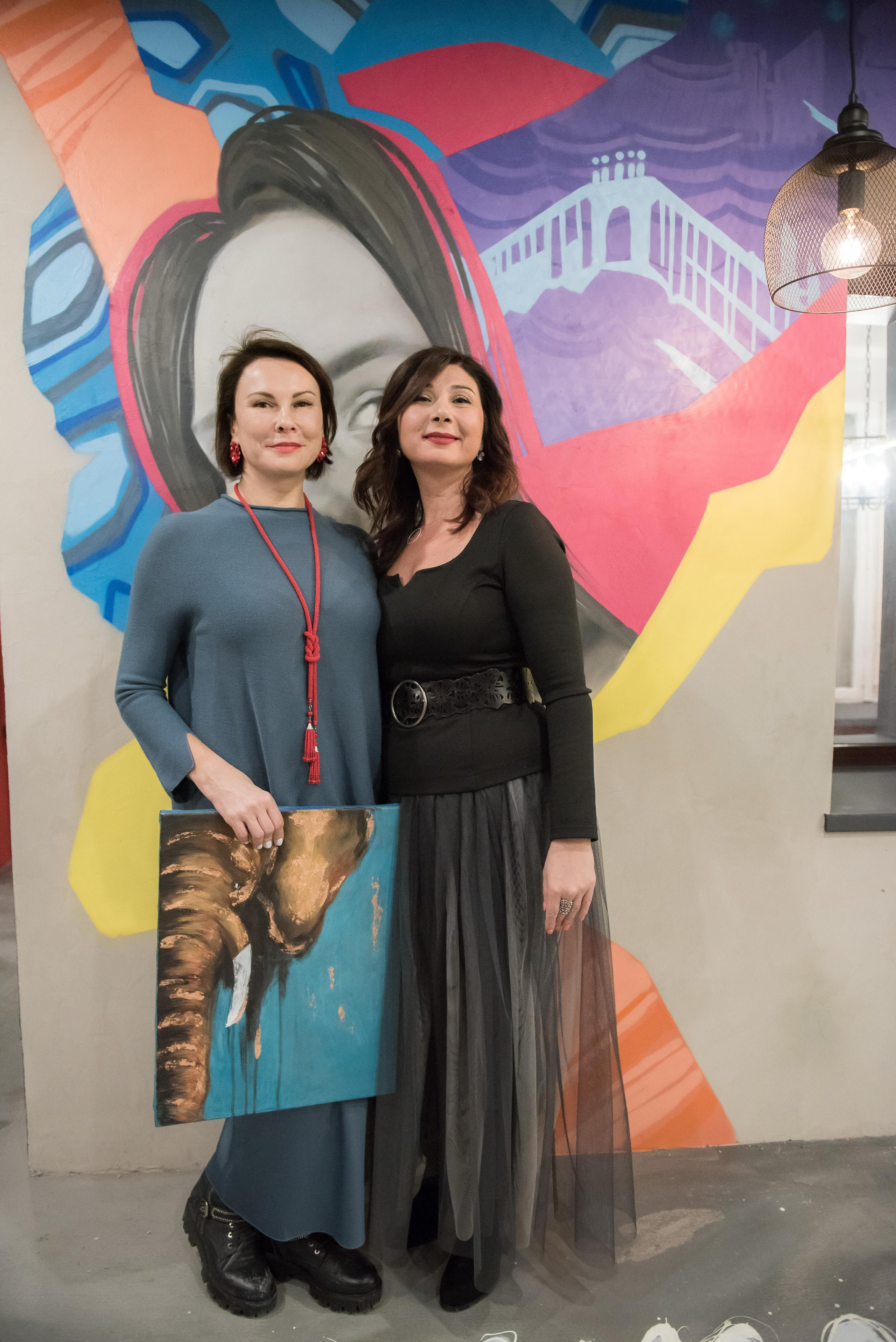 Открытие кафе-бара на Никольской. Бренд-фотограф для экспертов и блогеров в Москве Влада Горбовская