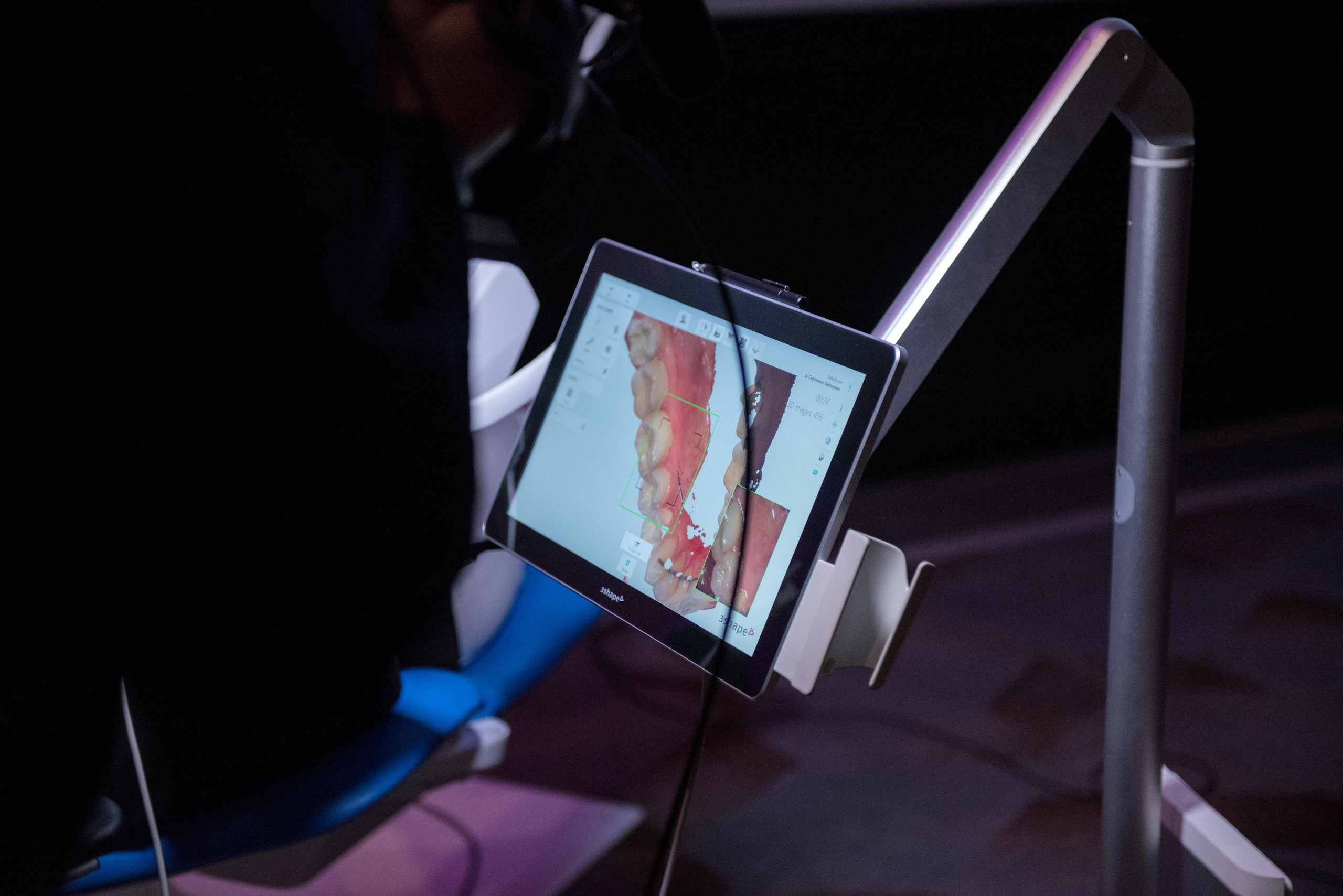 Конференция ортодонтов, «Radisson Blu Olympiyskiy Hotel», Moscow. Бренд-фотограф для экспертов и блогеров в Москве Влада Горбовская