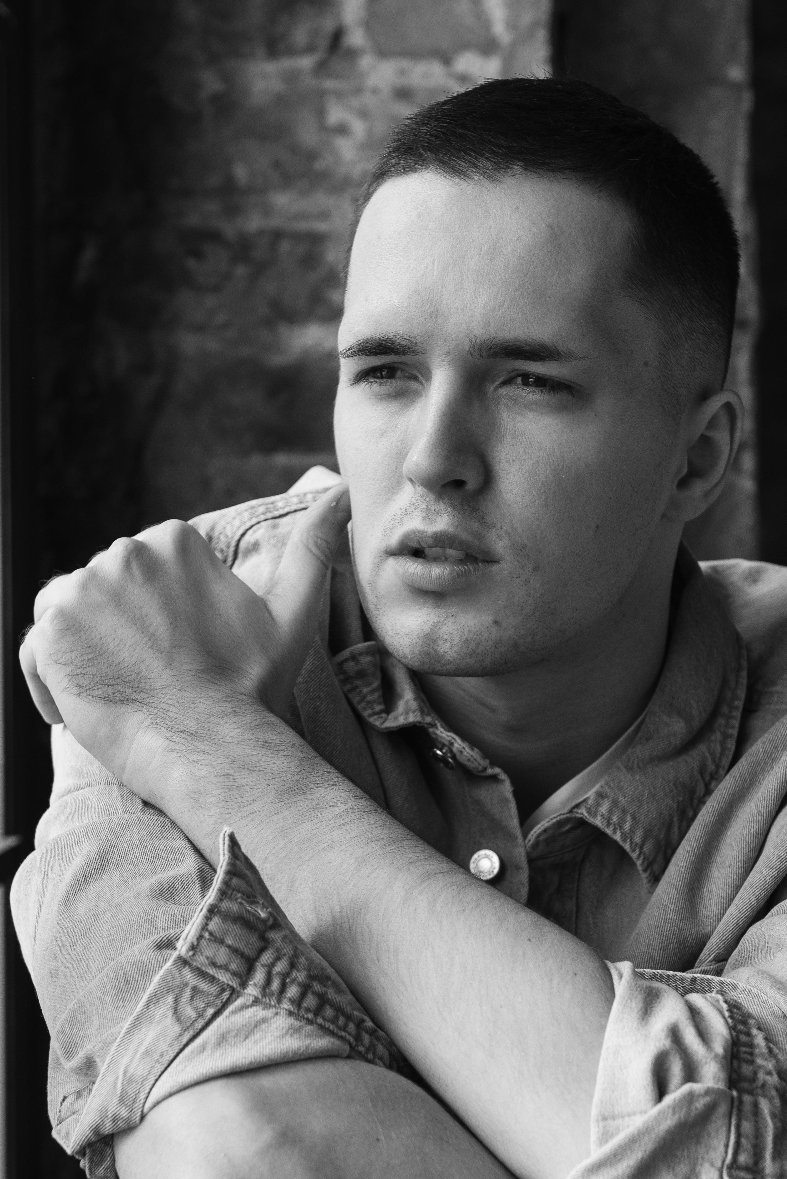 Илья, студия Лампа на Ткацкой. Бренд-фотограф для экспертов и блогеров в Москве Влада Горбовская