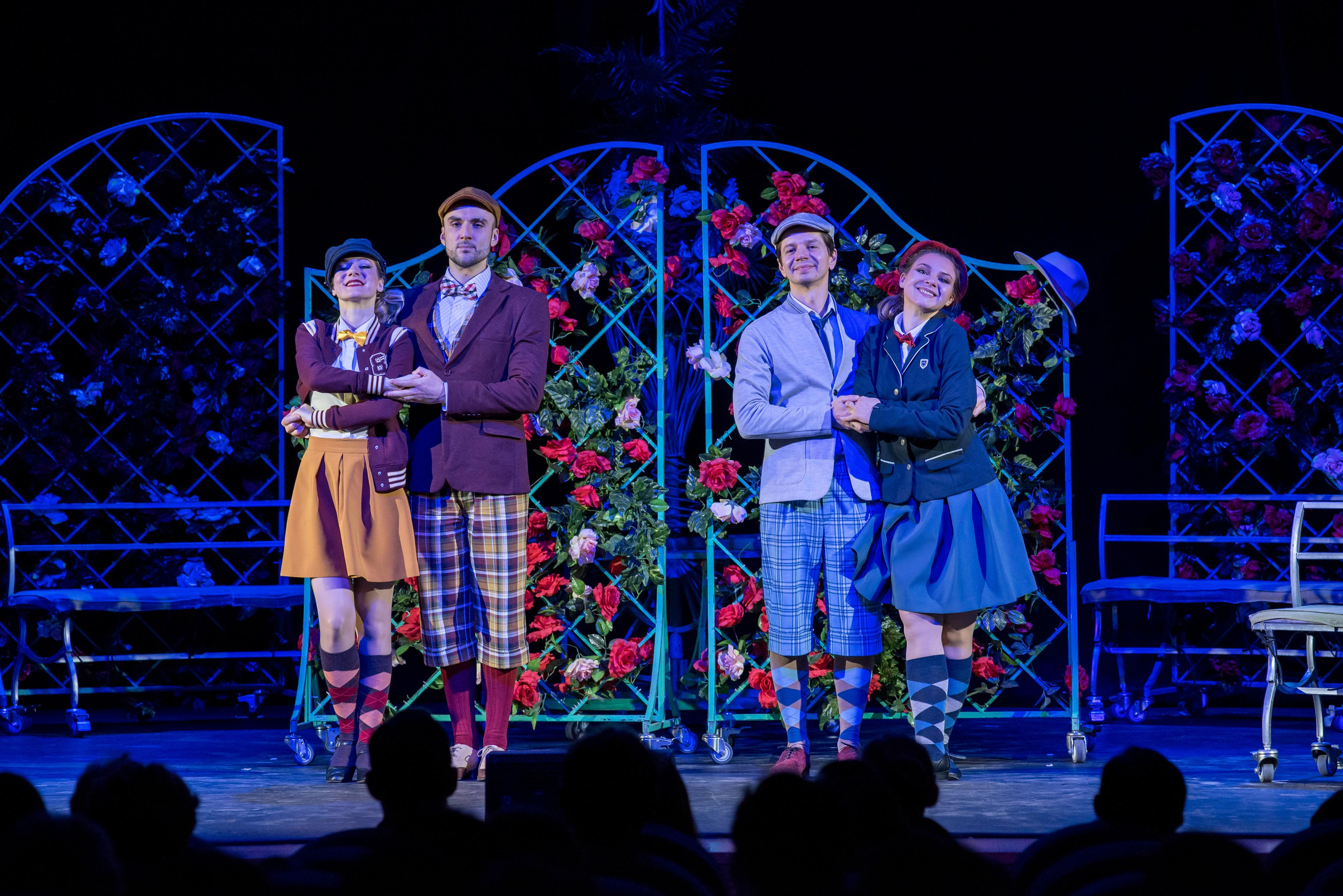 Спектакль «Здравствуйте, я ваша тётя!» — театр «На Басманной». Бренд-фотограф для экспертов и блогеров в Москве Влада Горбовская