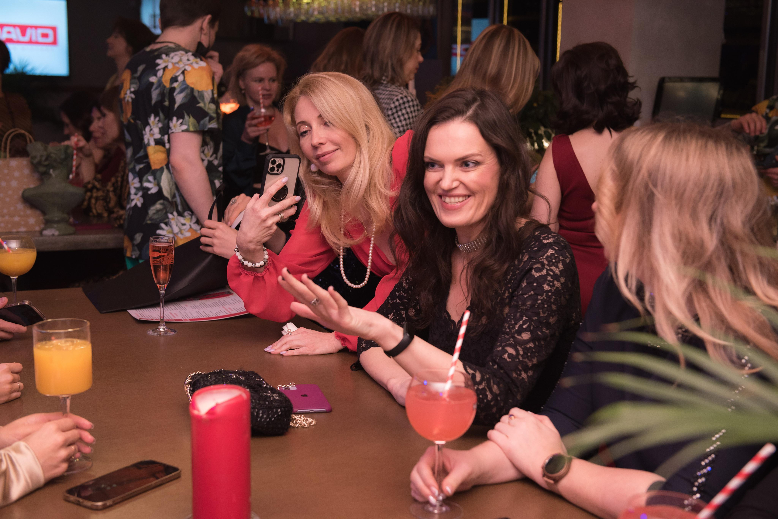 Новогодний девичник «Небанальный нетворкинг». Бренд-фотограф для экспертов и блогеров в Москве Влада Горбовская