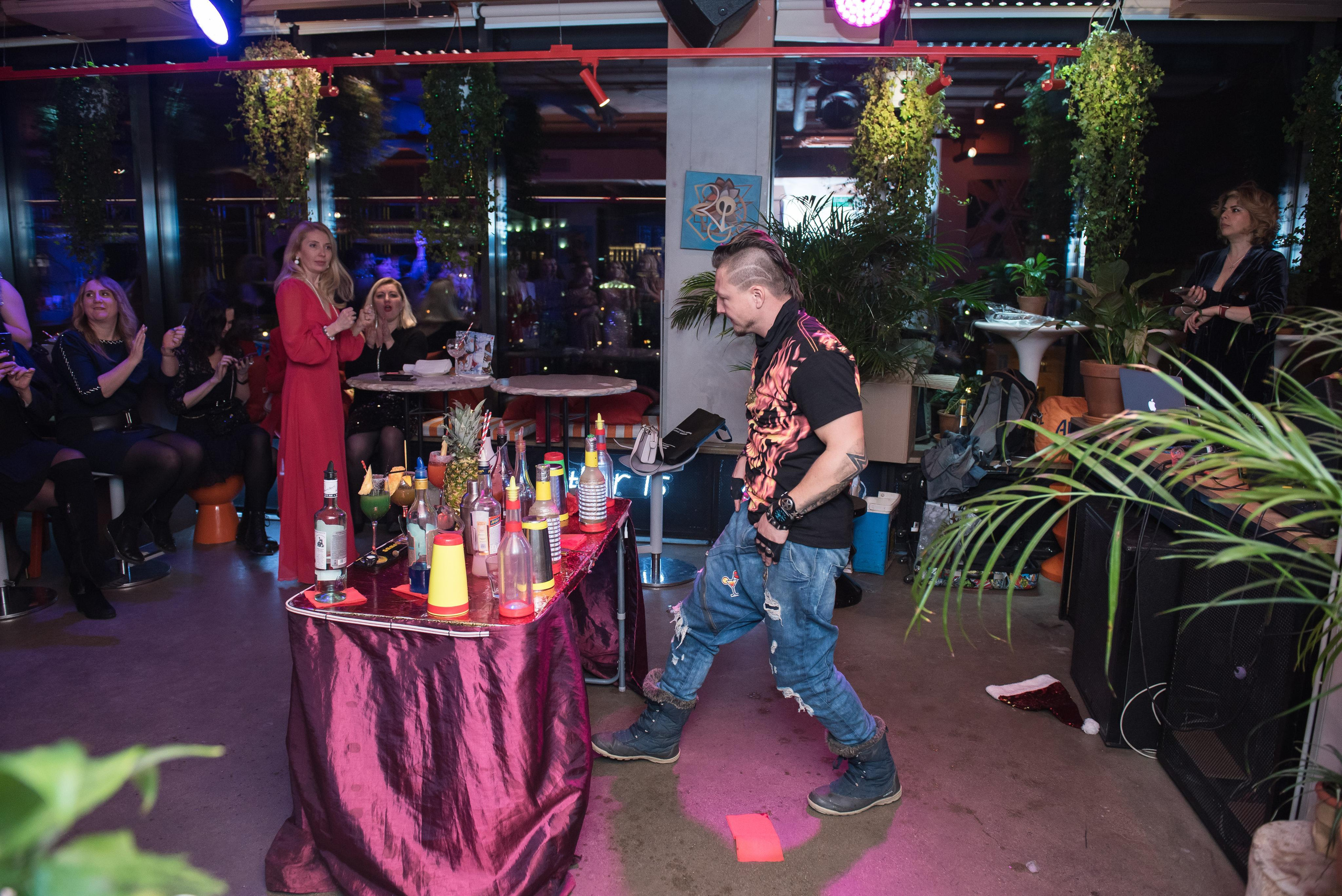 Новогодний девичник «Небанальный нетворкинг». Бренд-фотограф для экспертов и блогеров в Москве Влада Горбовская