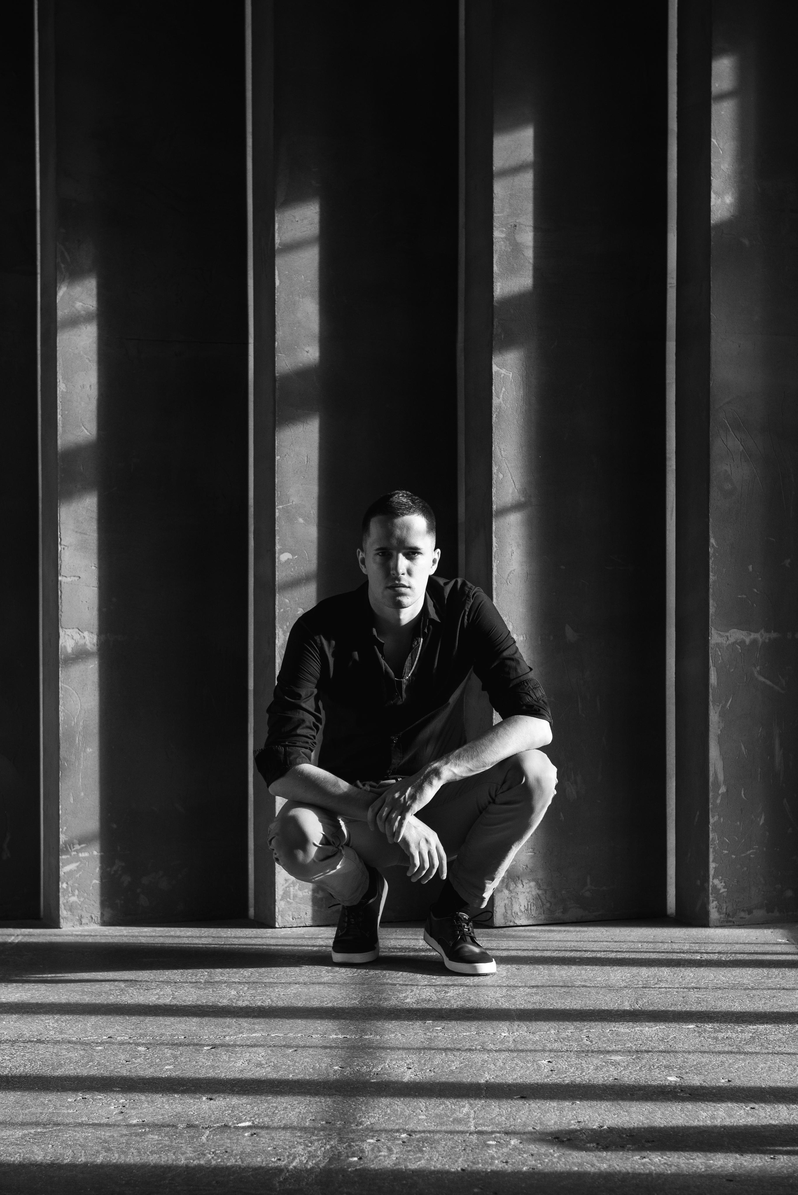 Илья, студия Лампа на Ткацкой. Бренд-фотограф для экспертов и блогеров в Москве Влада Горбовская