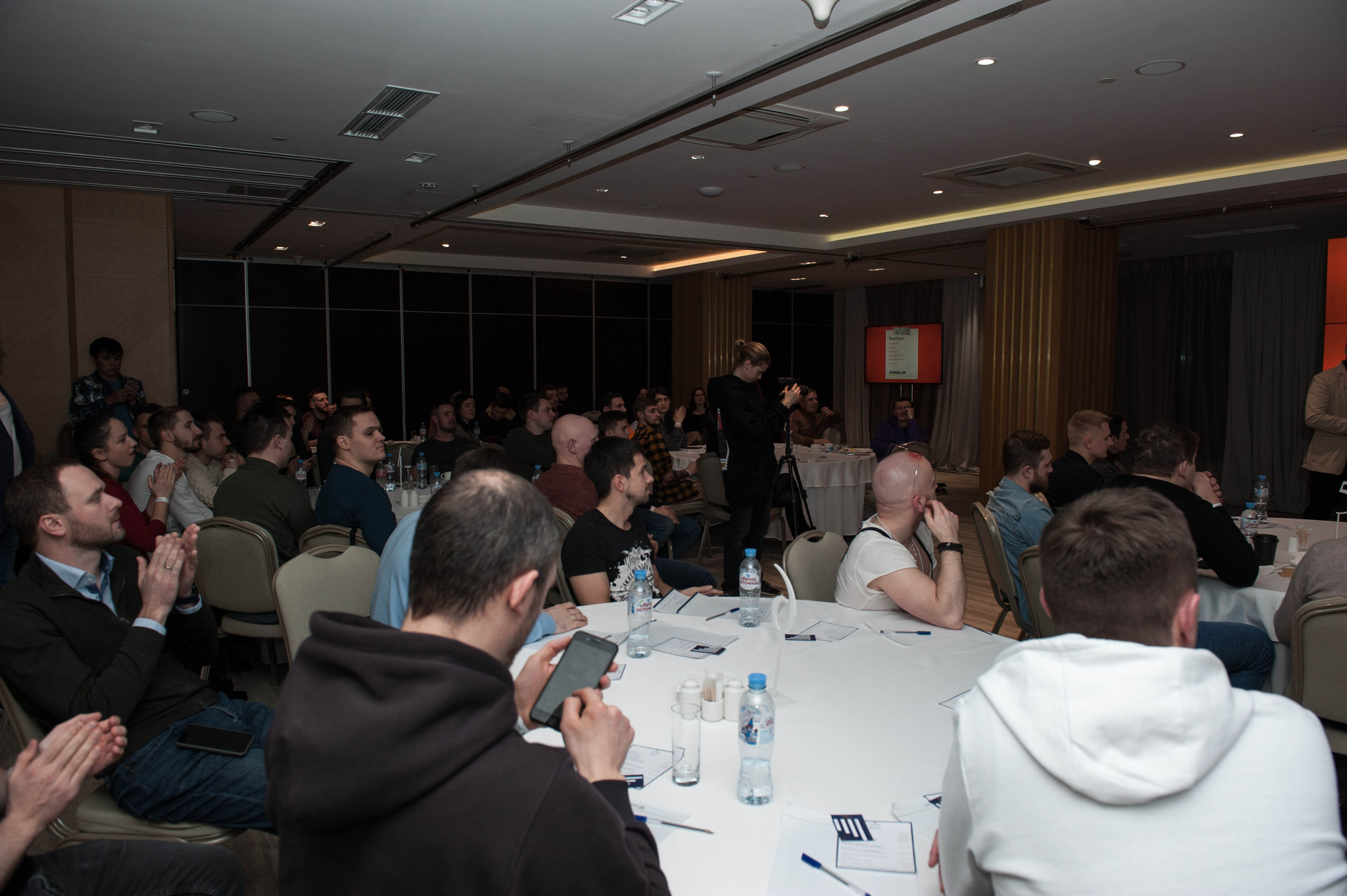 Конференция по Wildberies БЦ «Пальмира». Бренд-фотограф для экспертов и блогеров в Москве Влада Горбовская