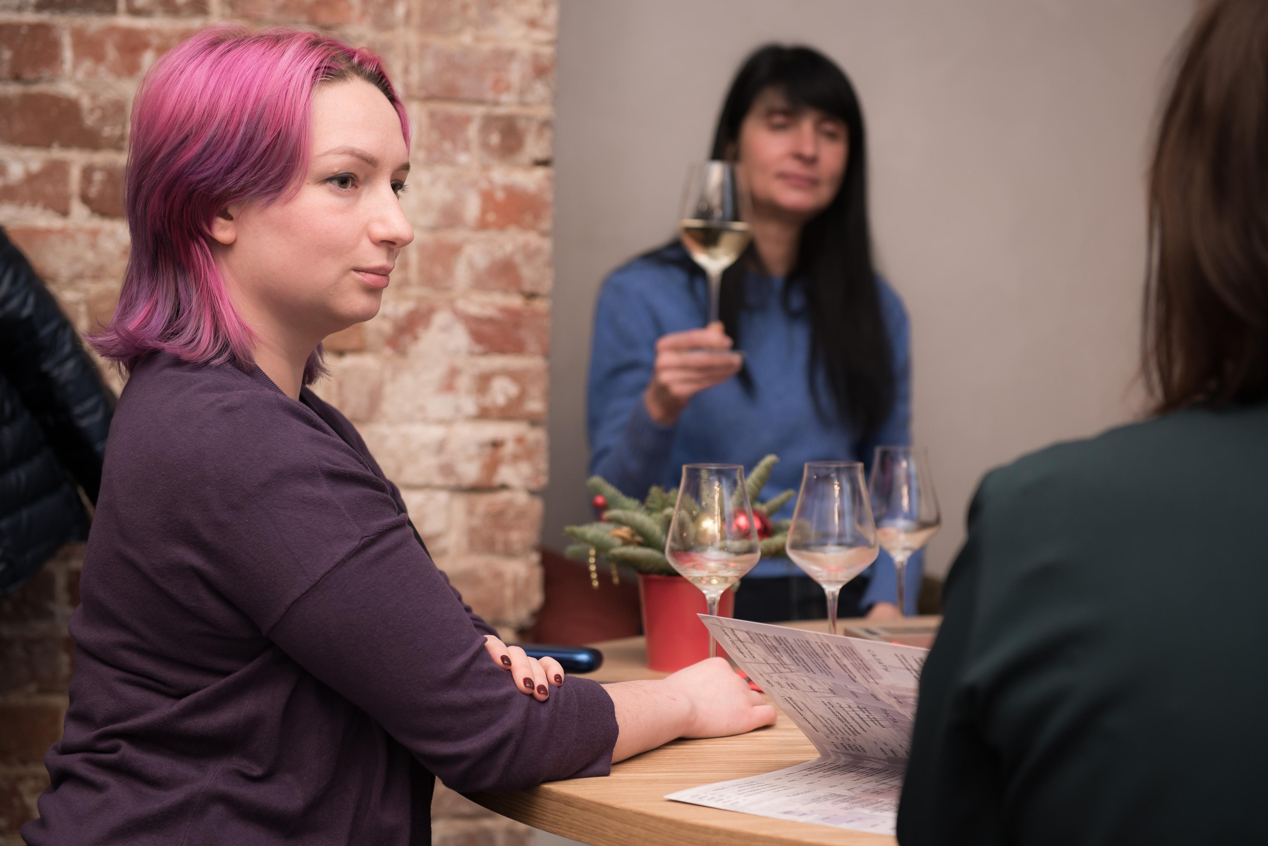 Открытие кафе-бара на Никольской. Бренд-фотограф для экспертов и блогеров в Москве Влада Горбовская