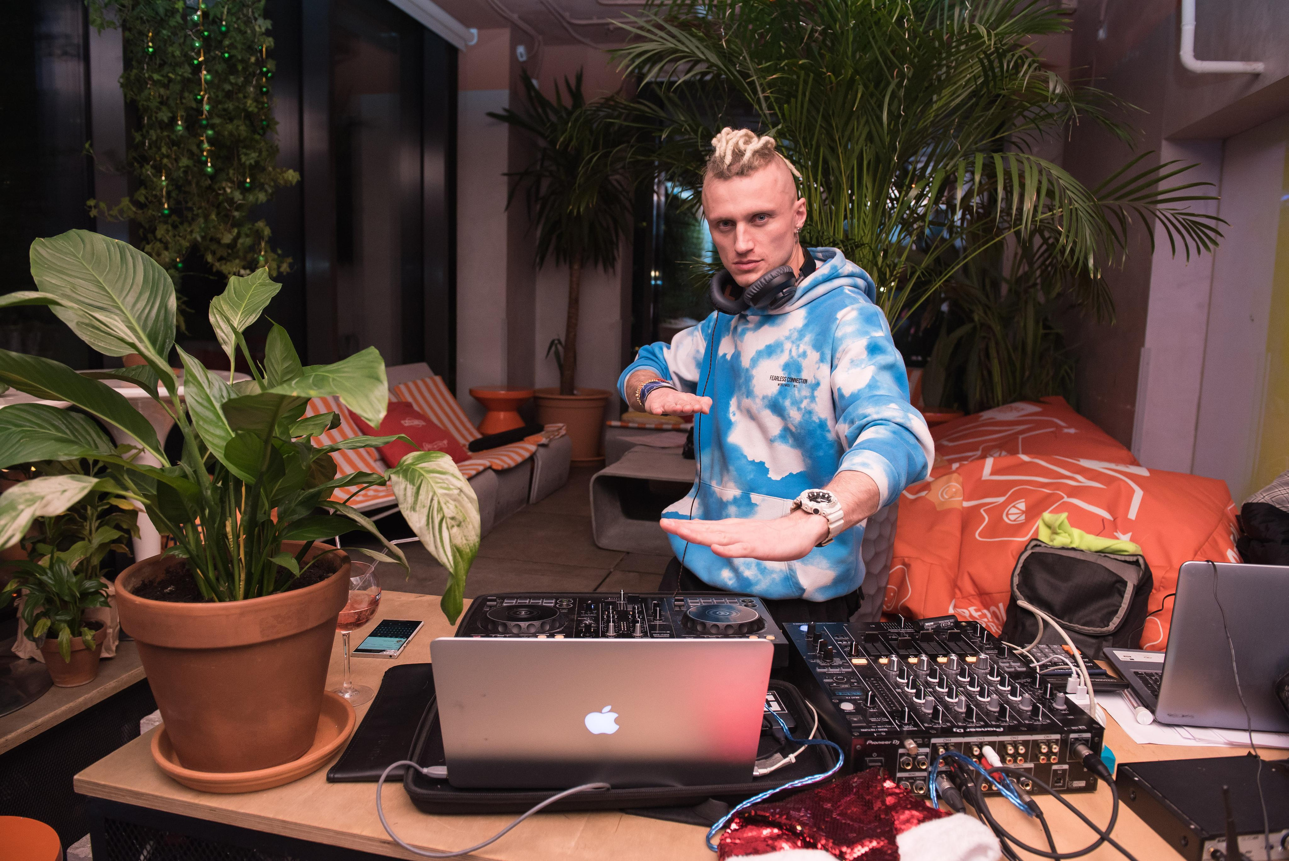 Новогодний девичник «Небанальный нетворкинг». Бренд-фотограф для экспертов и блогеров в Москве Влада Горбовская