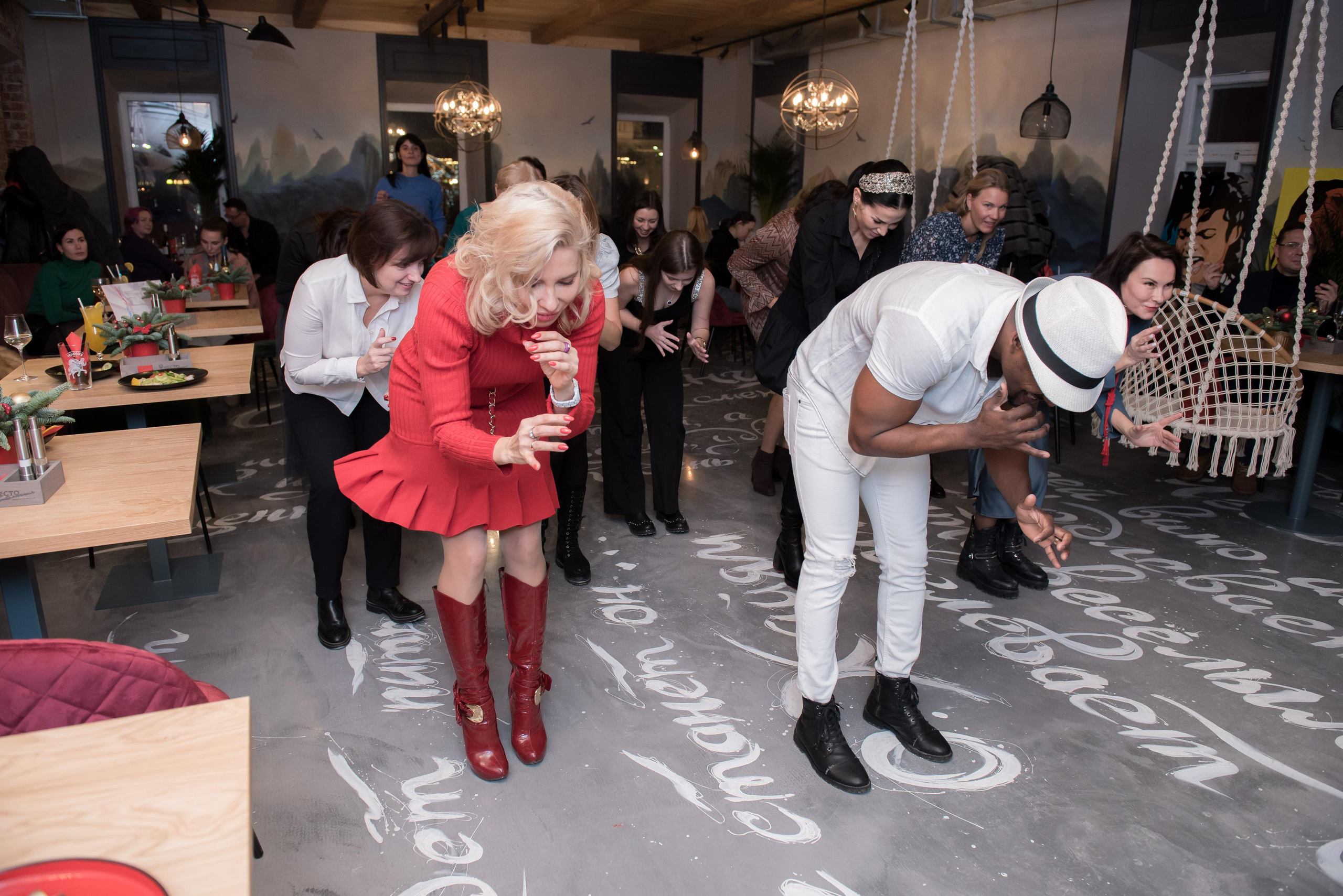 Открытие кафе-бара на Никольской. Бренд-фотограф для экспертов и блогеров в Москве Влада Горбовская