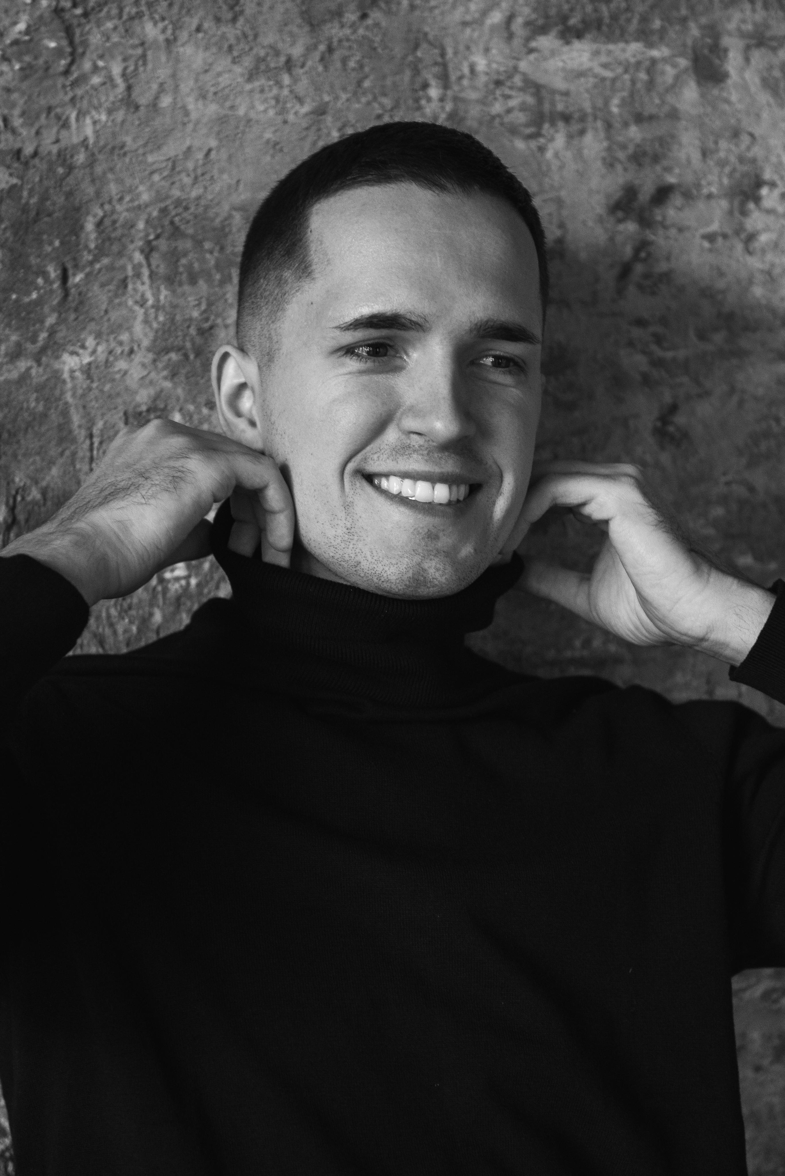 Илья, студия Лампа на Ткацкой. Бренд-фотограф для экспертов и блогеров в Москве Влада Горбовская