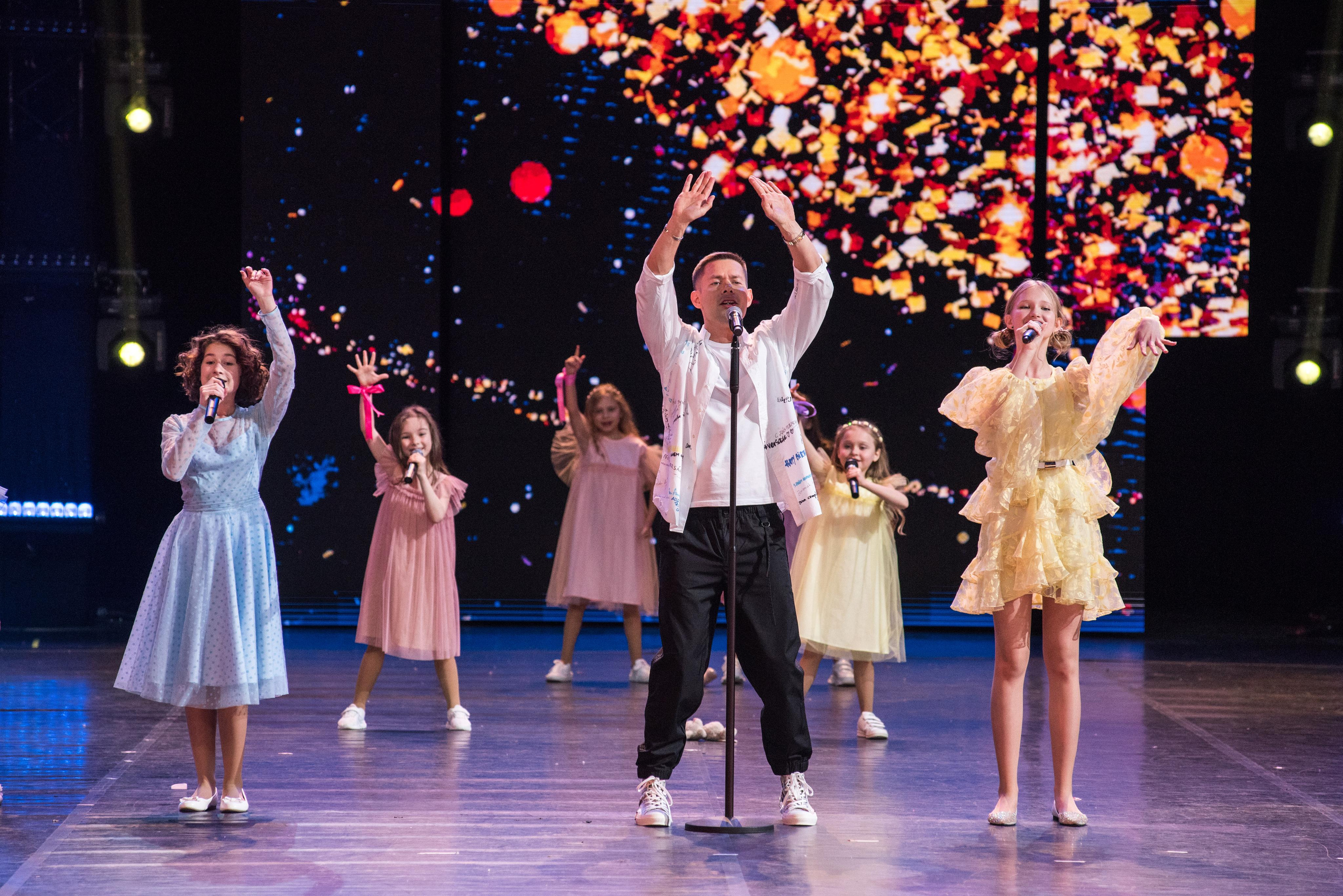 Концерт «Взрослые и Дети. Непоседам — 30!». Бренд-фотограф для экспертов и блогеров в Москве Влада Горбовская