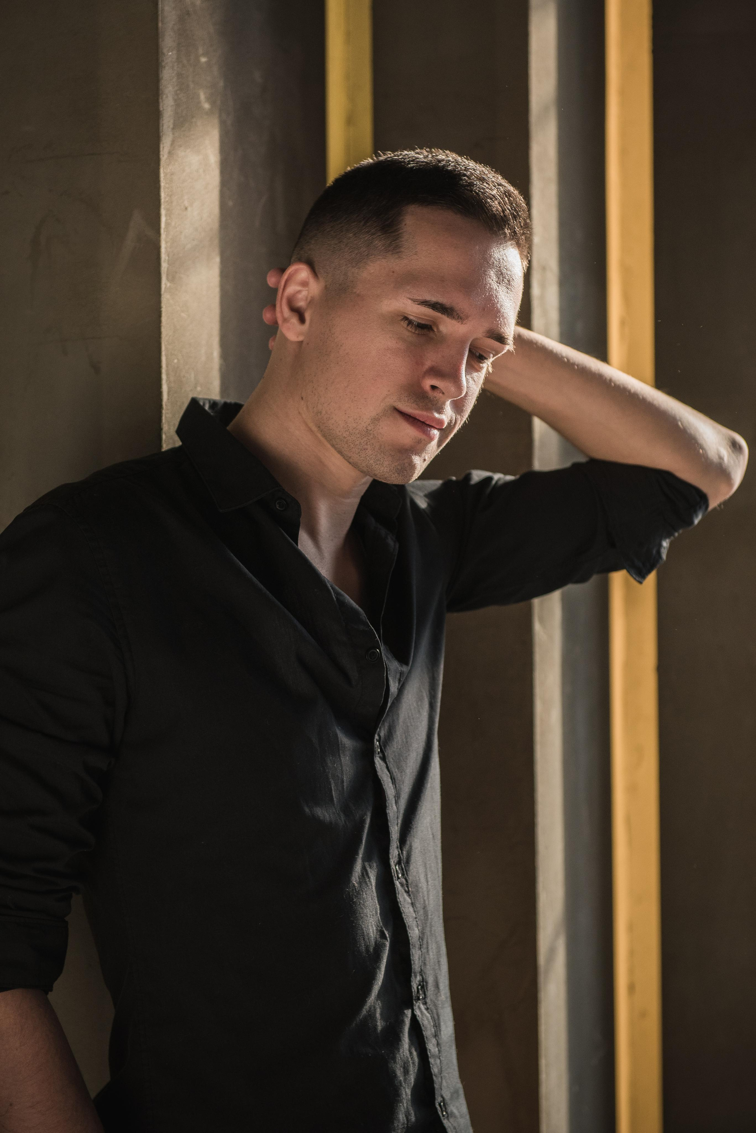 Илья, студия Лампа на Ткацкой. Бренд-фотограф для экспертов и блогеров в Москве Влада Горбовская