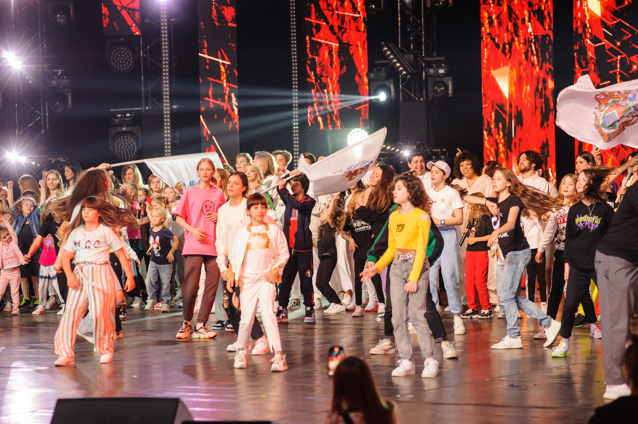 Концерт «Взрослые и Дети. Непоседам — 30!». Бренд-фотограф для экспертов и блогеров в Москве Влада Горбовская