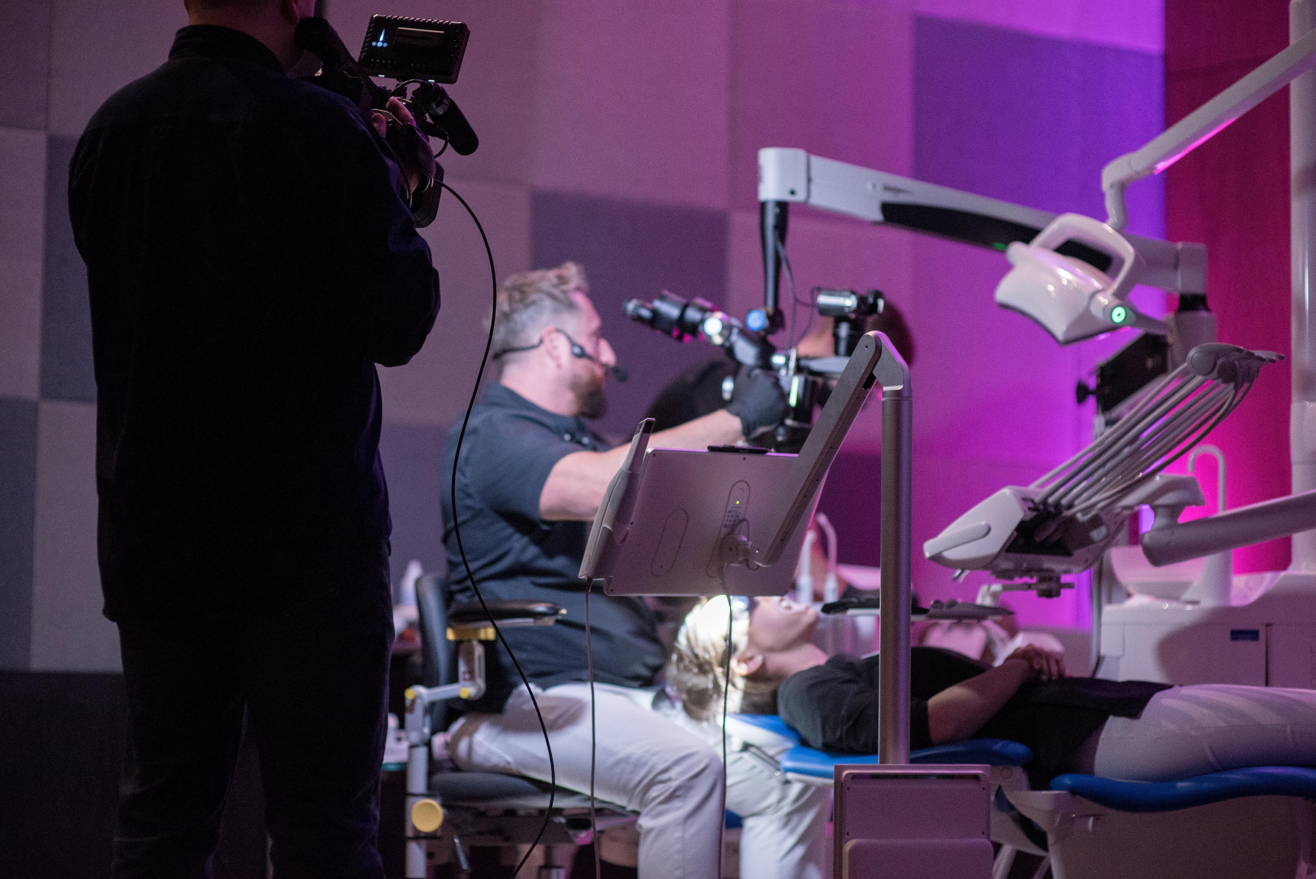 Конференция ортодонтов, «Radisson Blu Olympiyskiy Hotel», Moscow. Бренд-фотограф для экспертов и блогеров в Москве Влада Горбовская