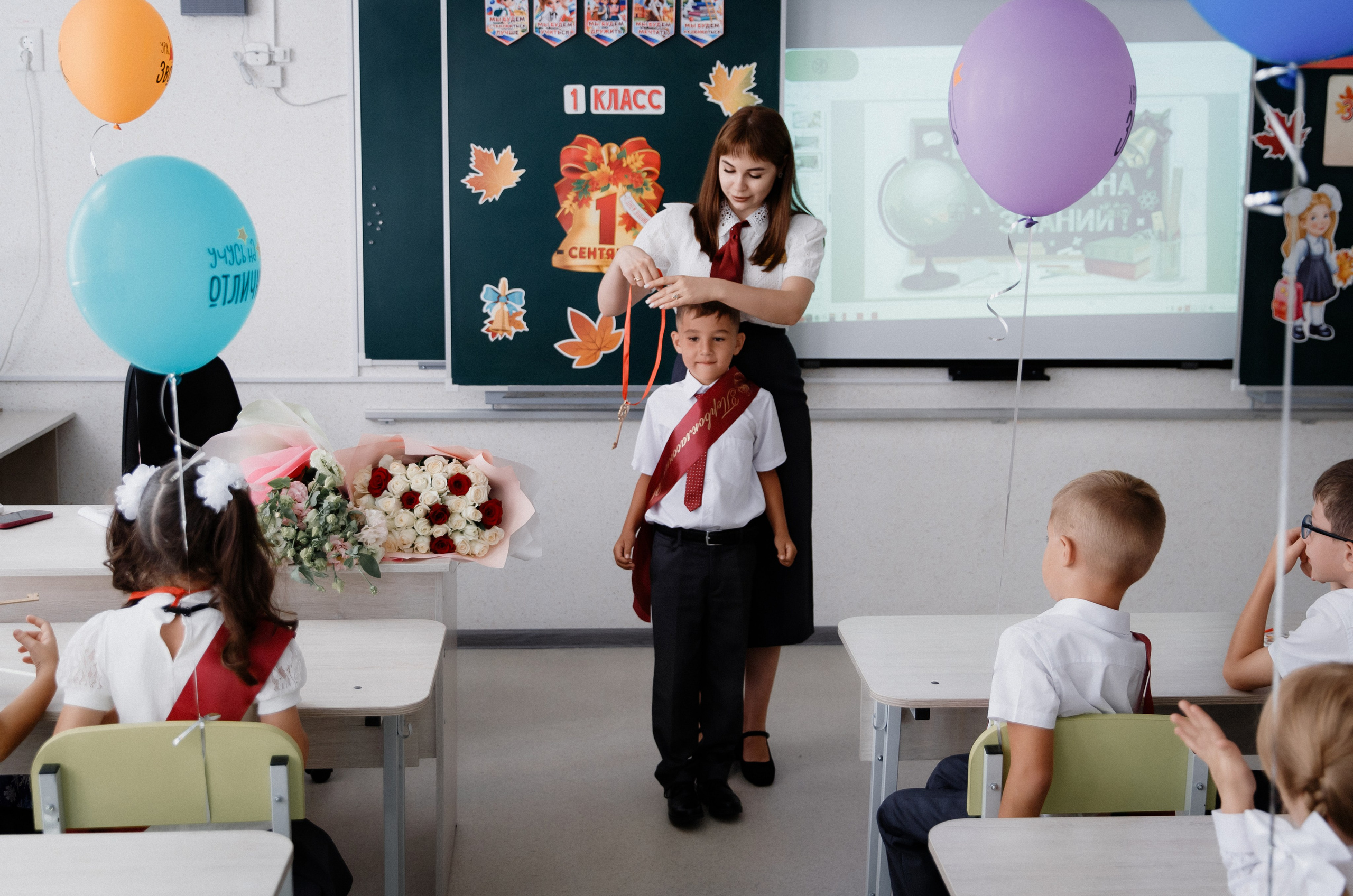 1 класс 11 школа. Выпускные альбомы Натальи Бутко: Новороссийск, Анапа, Геленджик