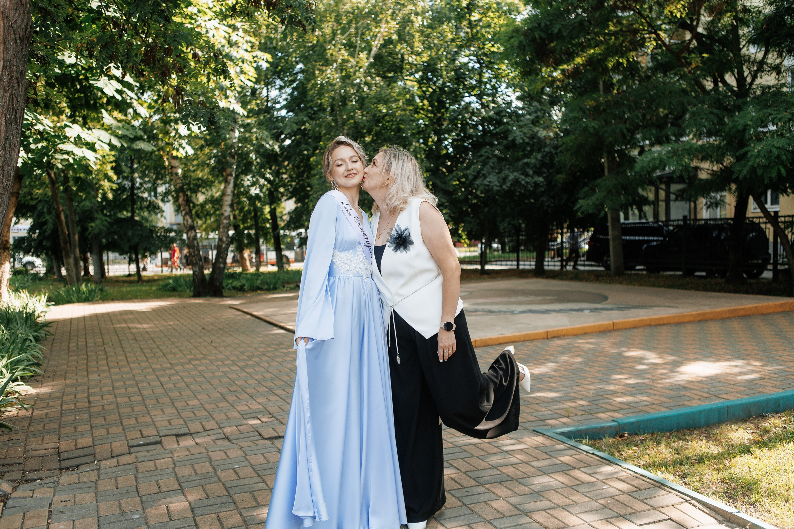 Выпускной Гимназия 12 2024 г. Свадебный и портретный Фотограф в Липецке Дмитрий Котюков