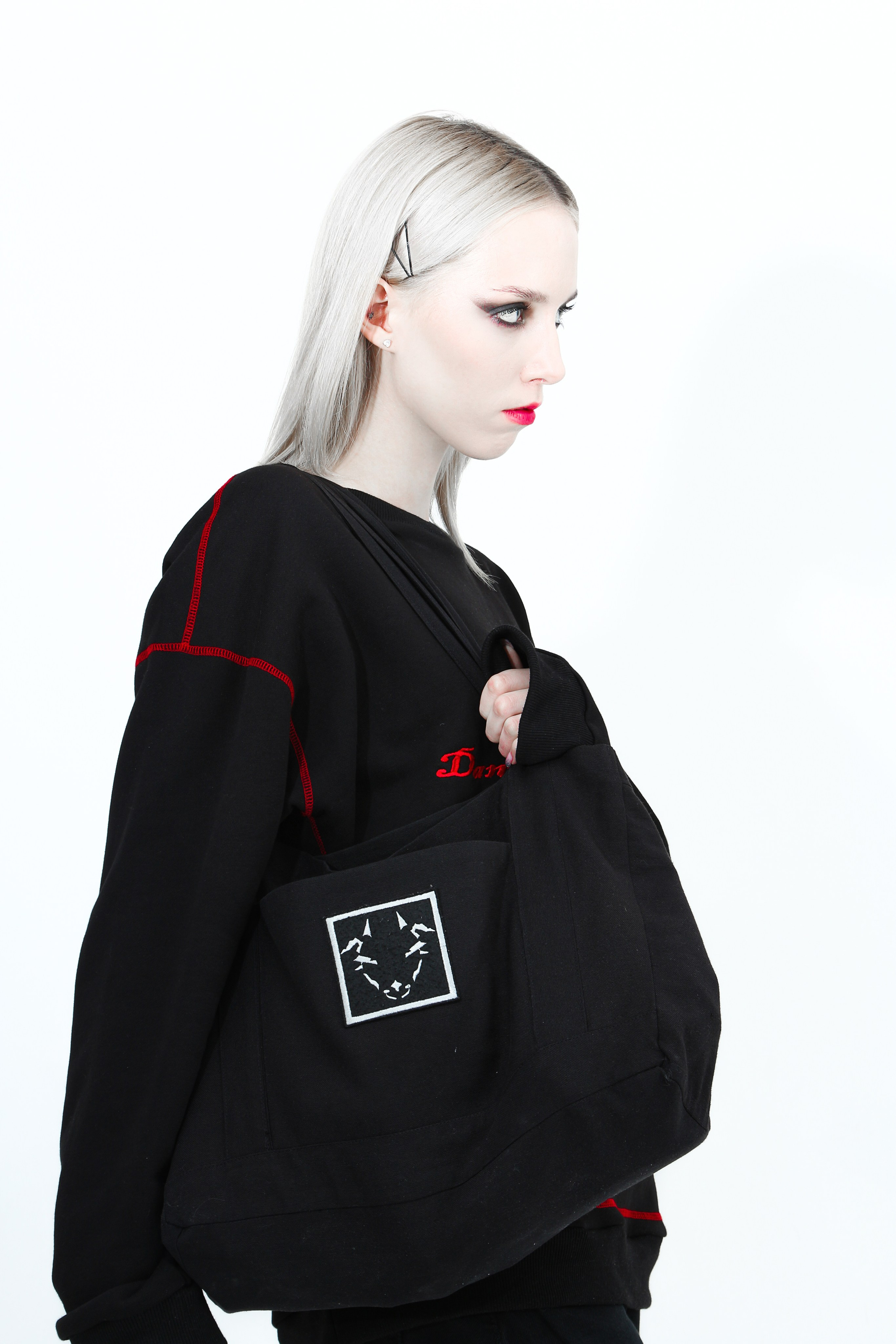 Одежда 2 студия. Алиса Томшина — Фотограф / Видеограф