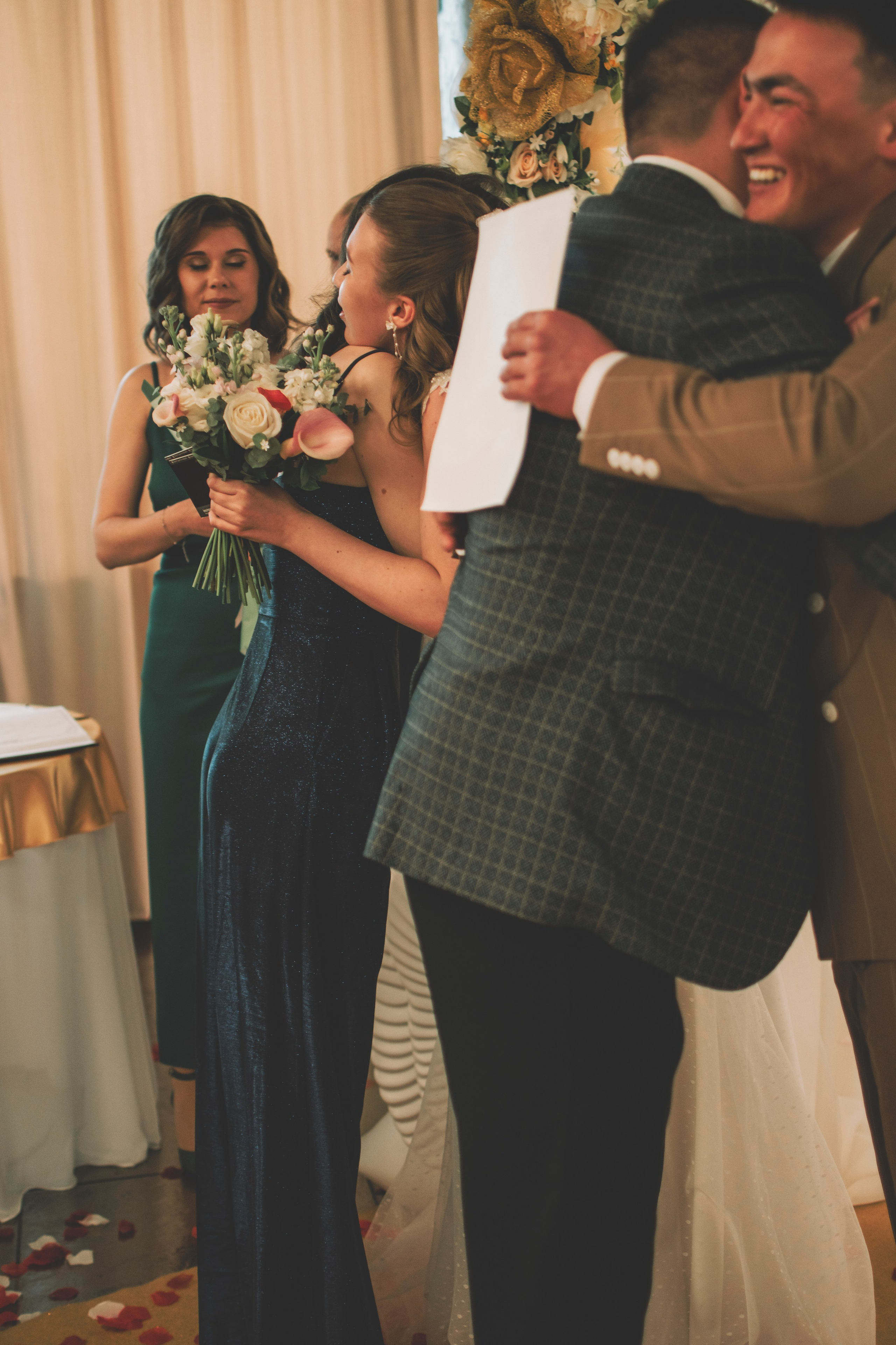 Альберт и Анастасия (Студийная фотосессия, роспись в ДК Нефтяник + фотосессия с гостями). Семейный и свадебный фотограф Губкинский и Ставрополь