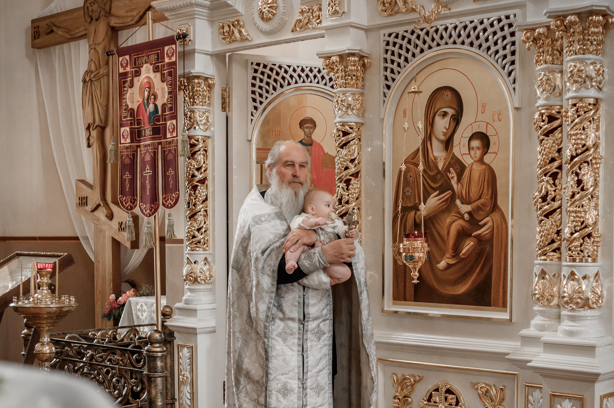 Фотограф на крещение в Рязани Валя Лялина. Фотограф новорождённых в Рязани, фотосъемка выписки из роддома, крещен