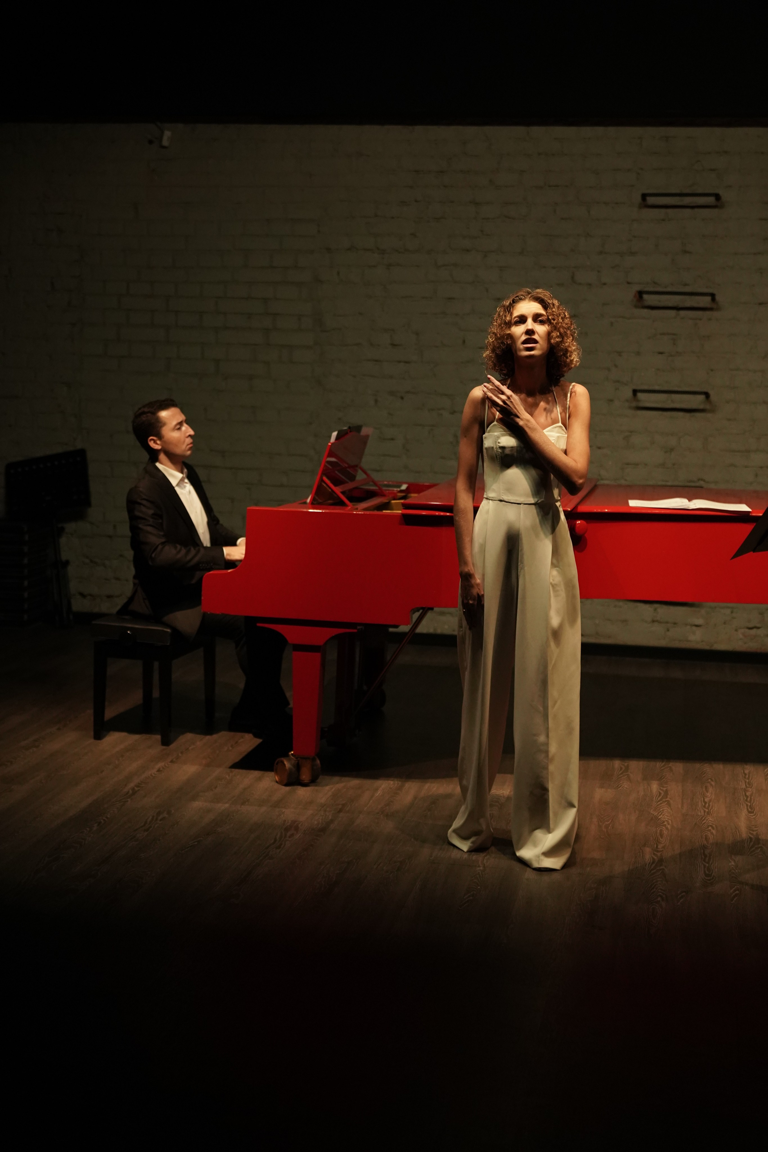 В сумраке Есенин-центра. 7/11/25. Фотограф Строгино Яна Гавриленко