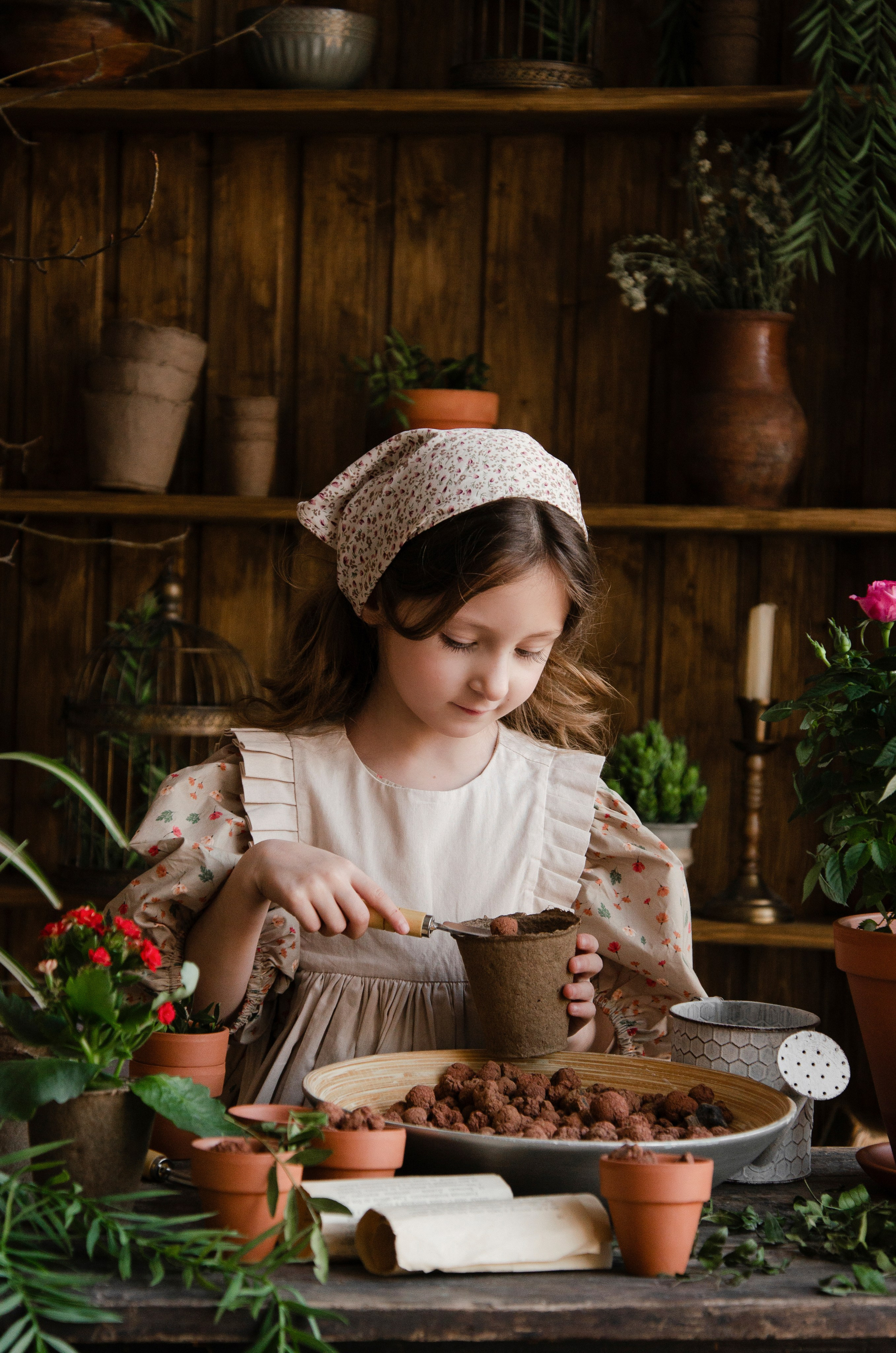 Маленькая садовница. Фотографы в Тюмени Андрей и Лидия Войвод