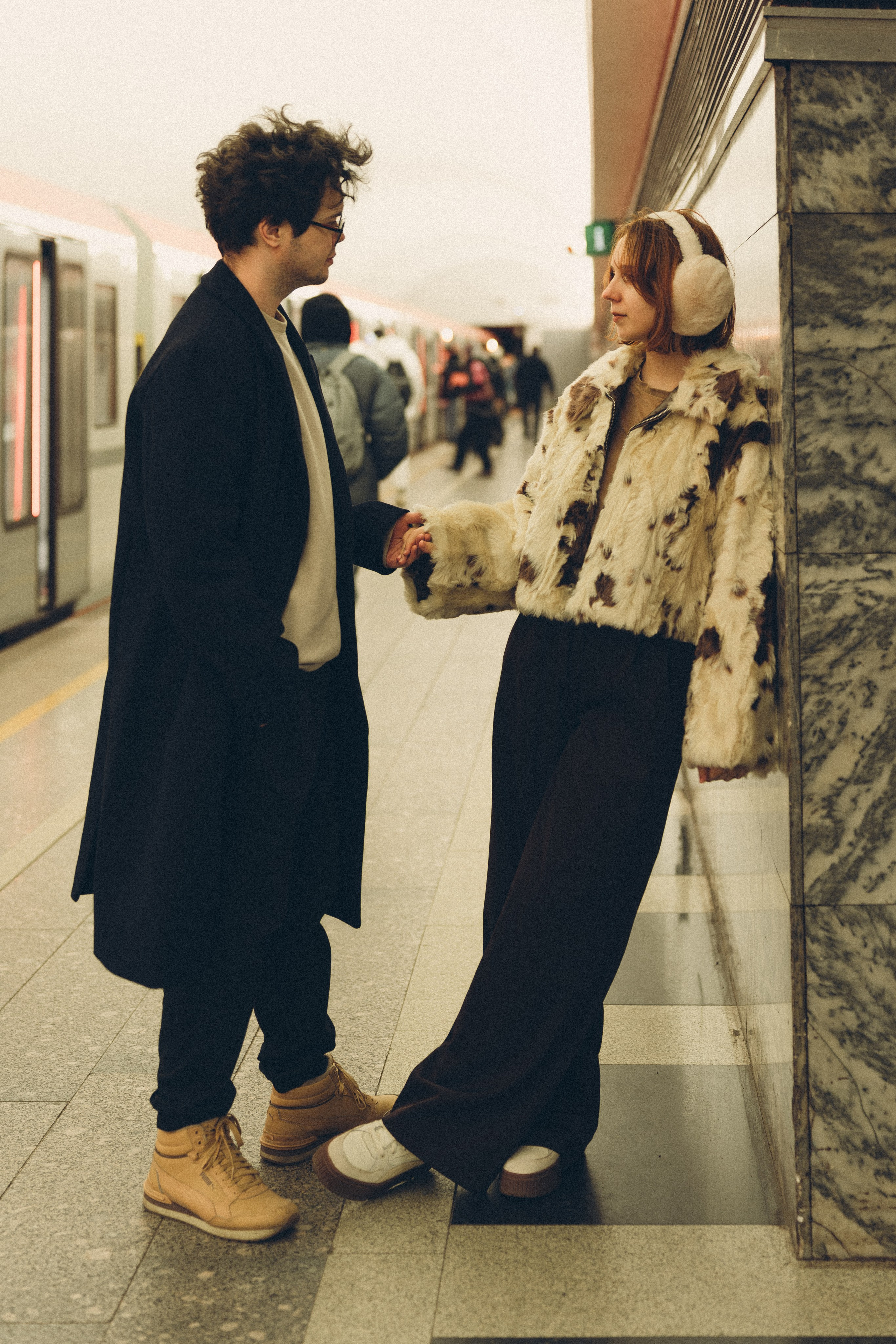 НОВОГОДНЯЯ ФОТОСЕСИИЯ ПАРЫ В МЕТРО ЛЮБОВЬ. Профессиональный фотограф, Санкт-Петербург — Виктория Богомолова