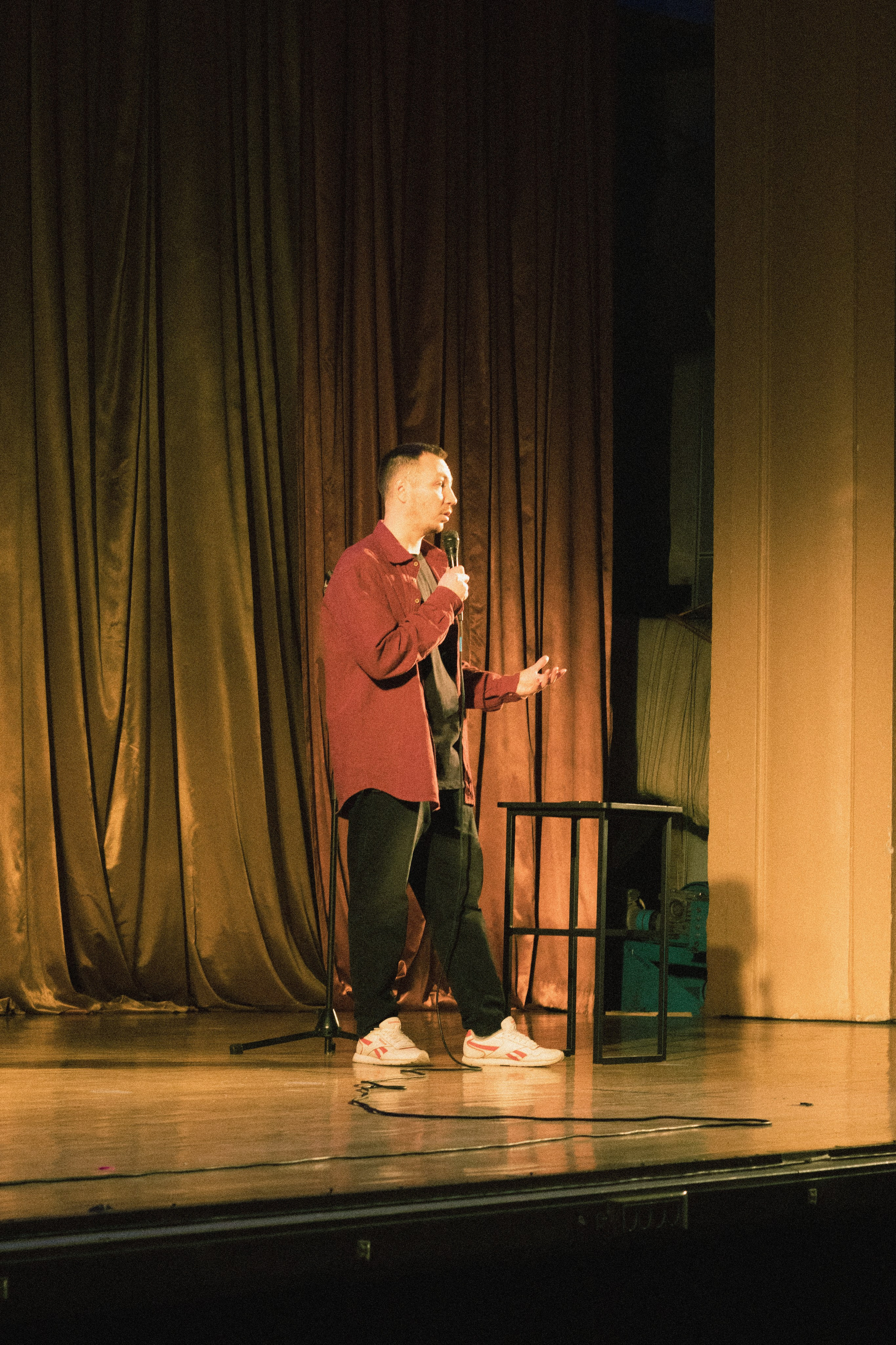 Стэндап Филипп Воронин. Boringowl | Коммерческий фотограф в Иркутске Раиса Ботороева