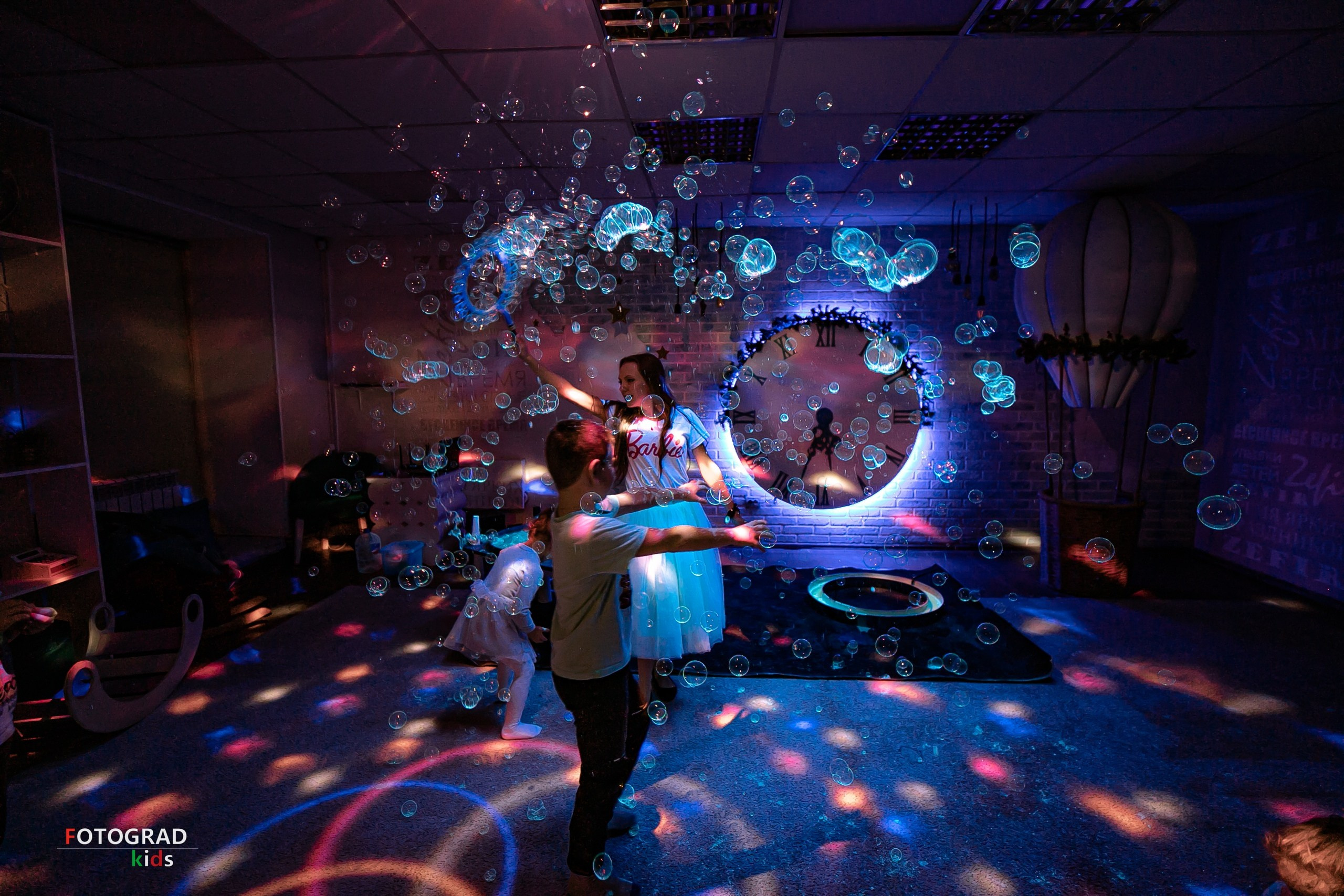 Команда специалистов в мире фотографии и видео. Детский фотограф, семейный фотограф