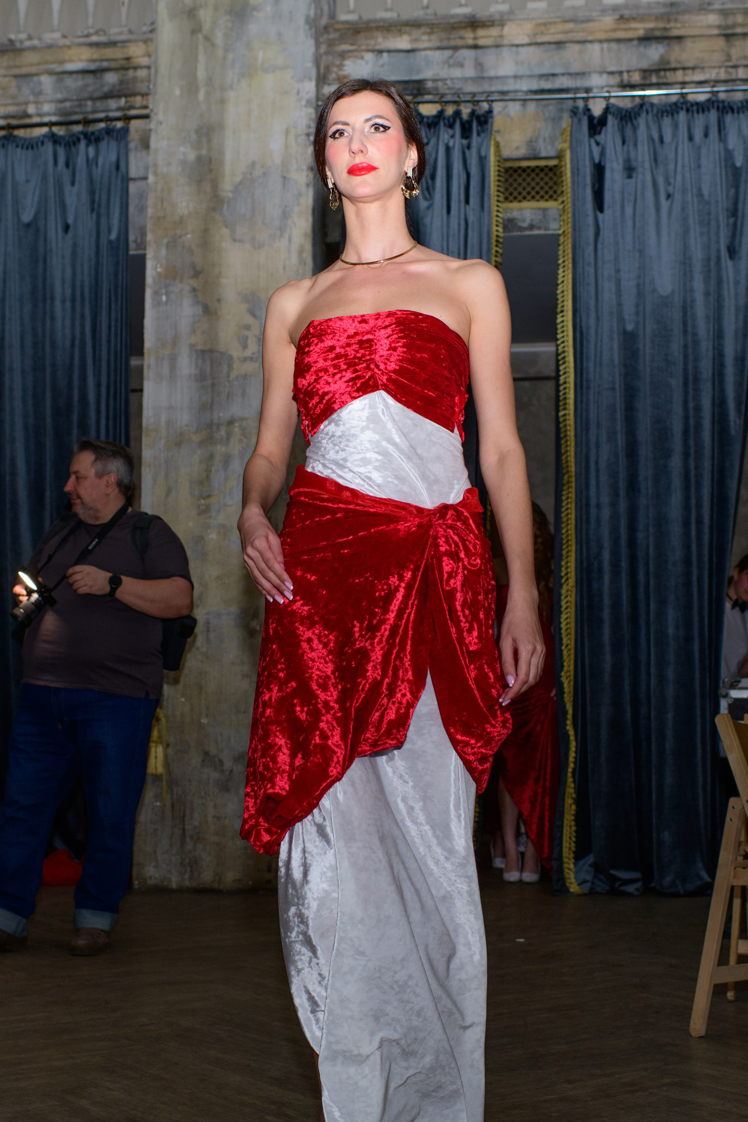 Репортаж модного показа «Люди брендов». Организация и проведение фотосъемок в Санкт-Петербурге. Фотограф Смирягин Илья