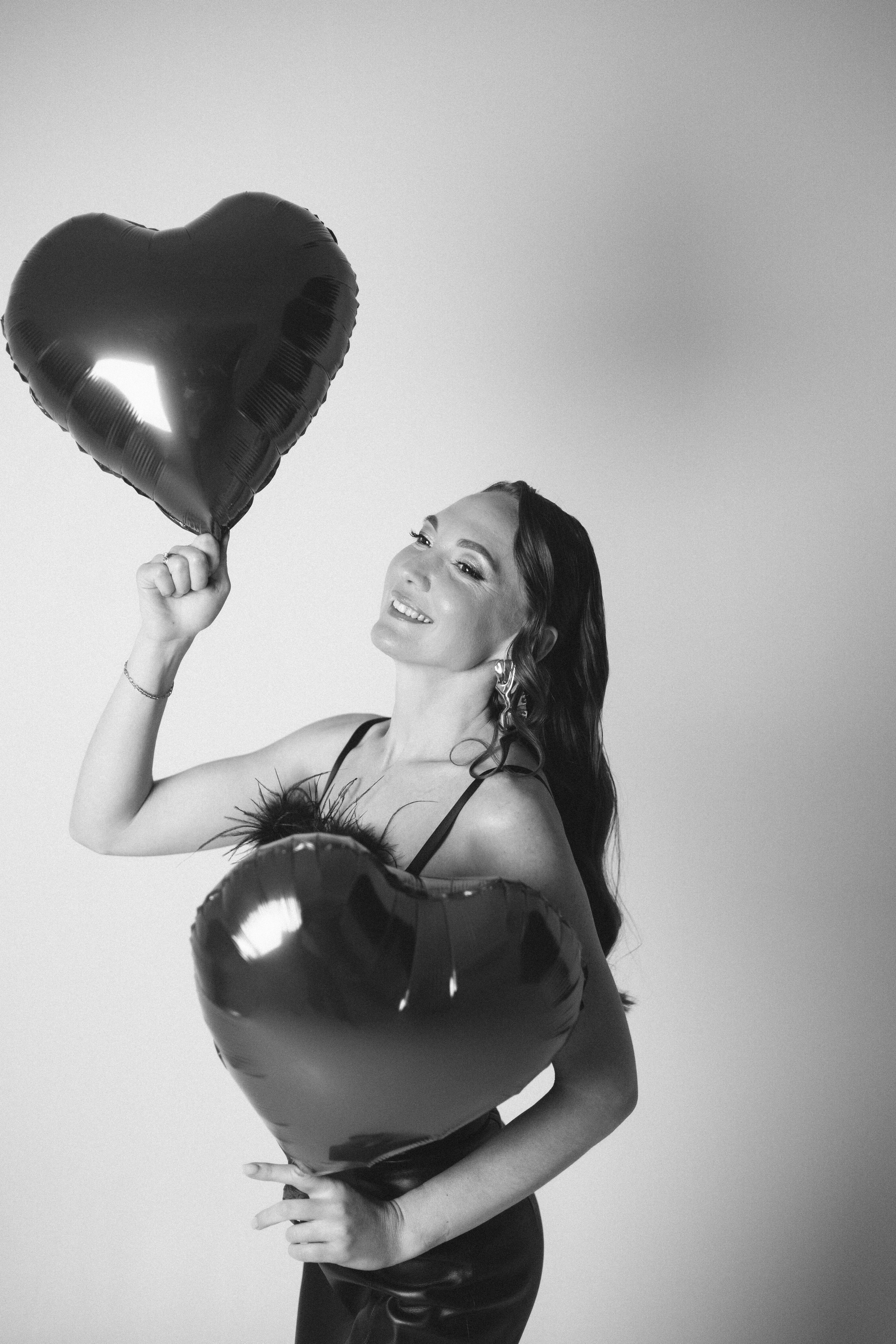 ЖЕНСКИЕ ПОРТРЕТЫ СТУДИЯ 2026. Фотограф Красноярск съемки лавстори, фотосессия в студии, портретная съемка, творческие фотосессии