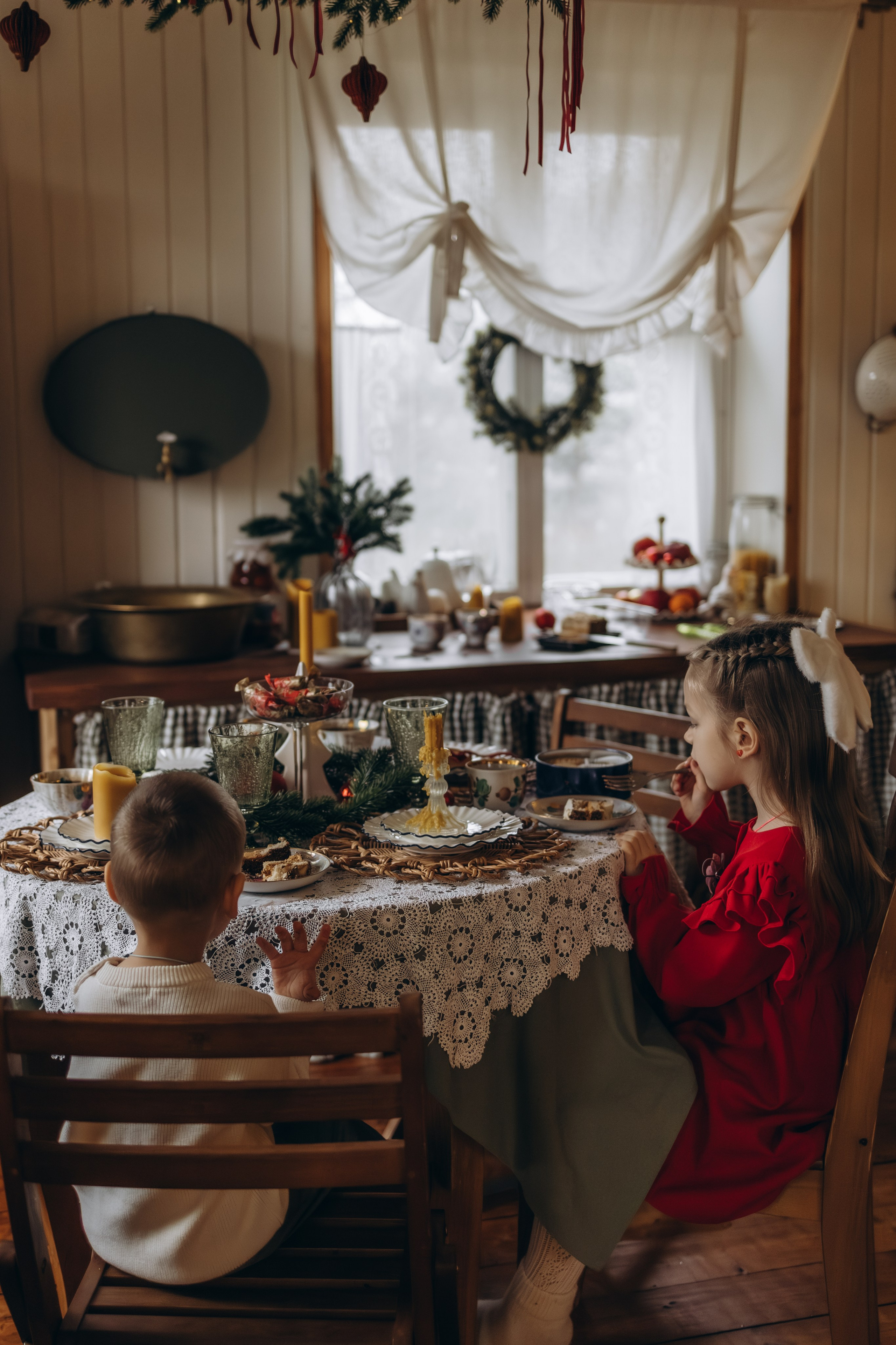 Семейная студийная фотосъемка (13.12.2025 г.)г. Малоярославец (Калужская обл.). Надежда Стар семейный и церковный фотограф в Жукове и Калужской области
