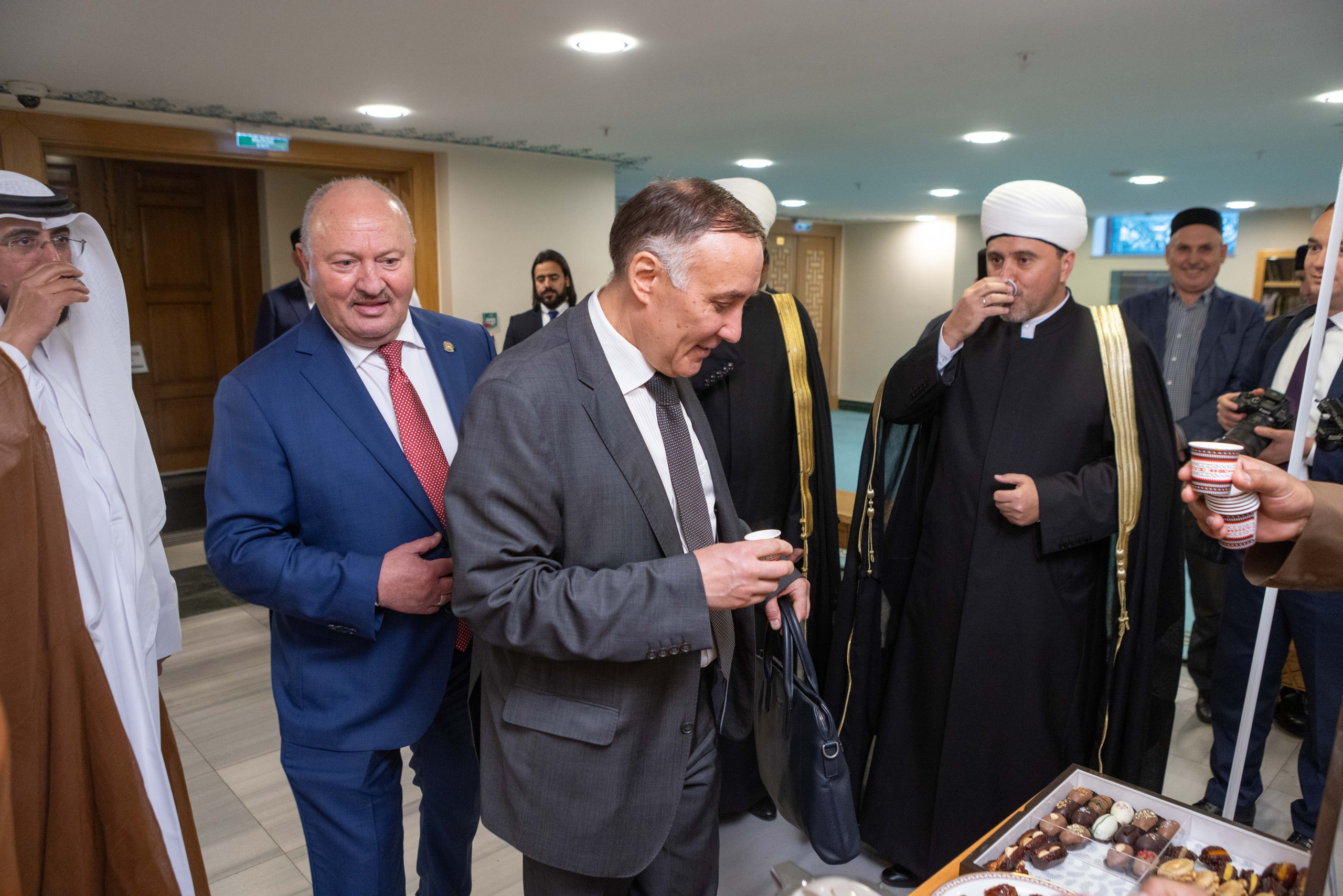 Открытие выставки Мир Корана. Рекламный, предметный, репортажный, семейный фотограф и художник в Москве