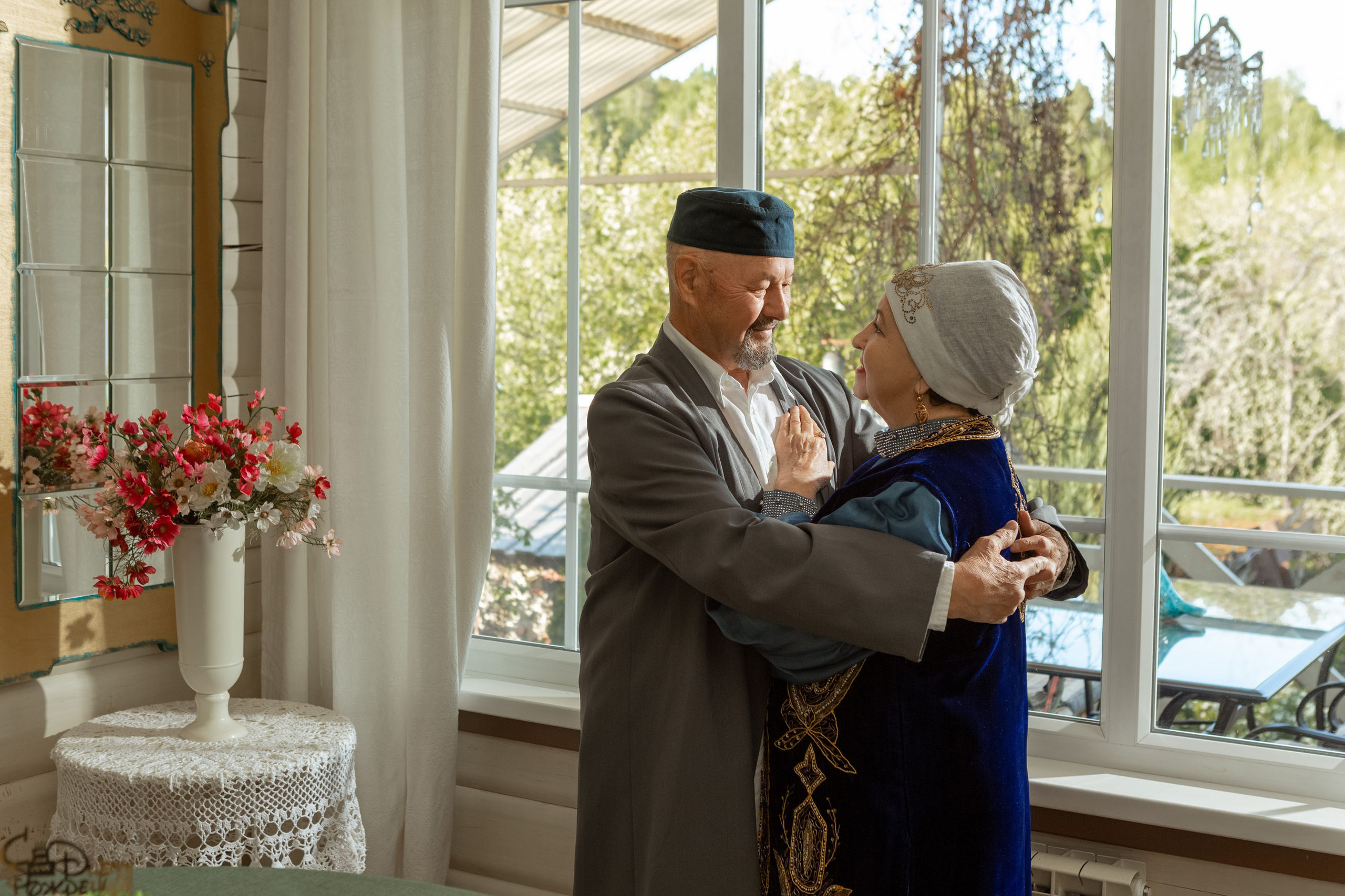 Семейная фотосессия в татарском и европейском стиле. Рекламный, предметный, репортажный, семейный фотограф и художник в Москве