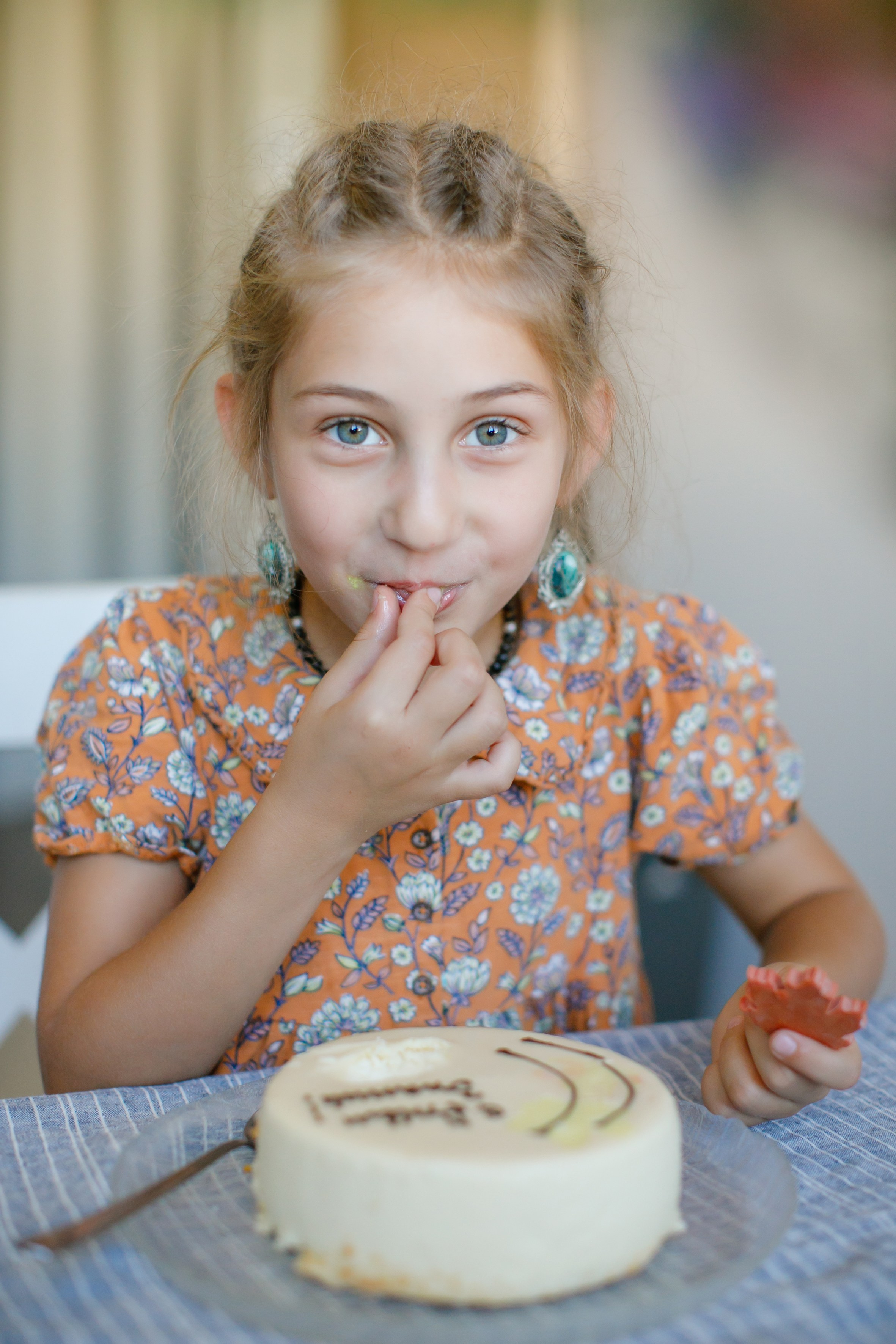 Первоклашка. Как Нюсю в школу провожали. Школьные альбомы, Семейные съемки, Портреты, Фотограф Елена Кузнецова