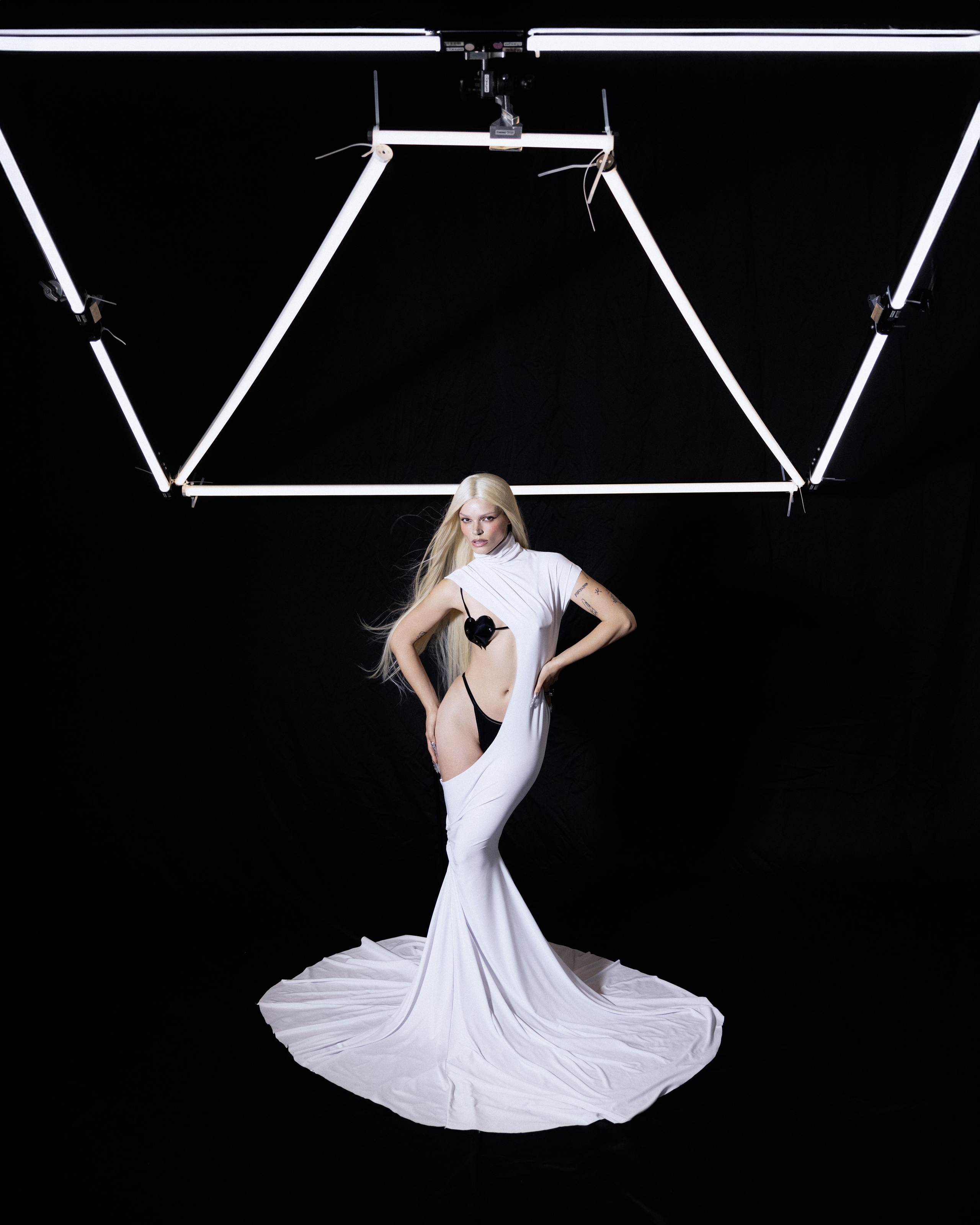 Mugler. Photographer. Producer. Retoucher