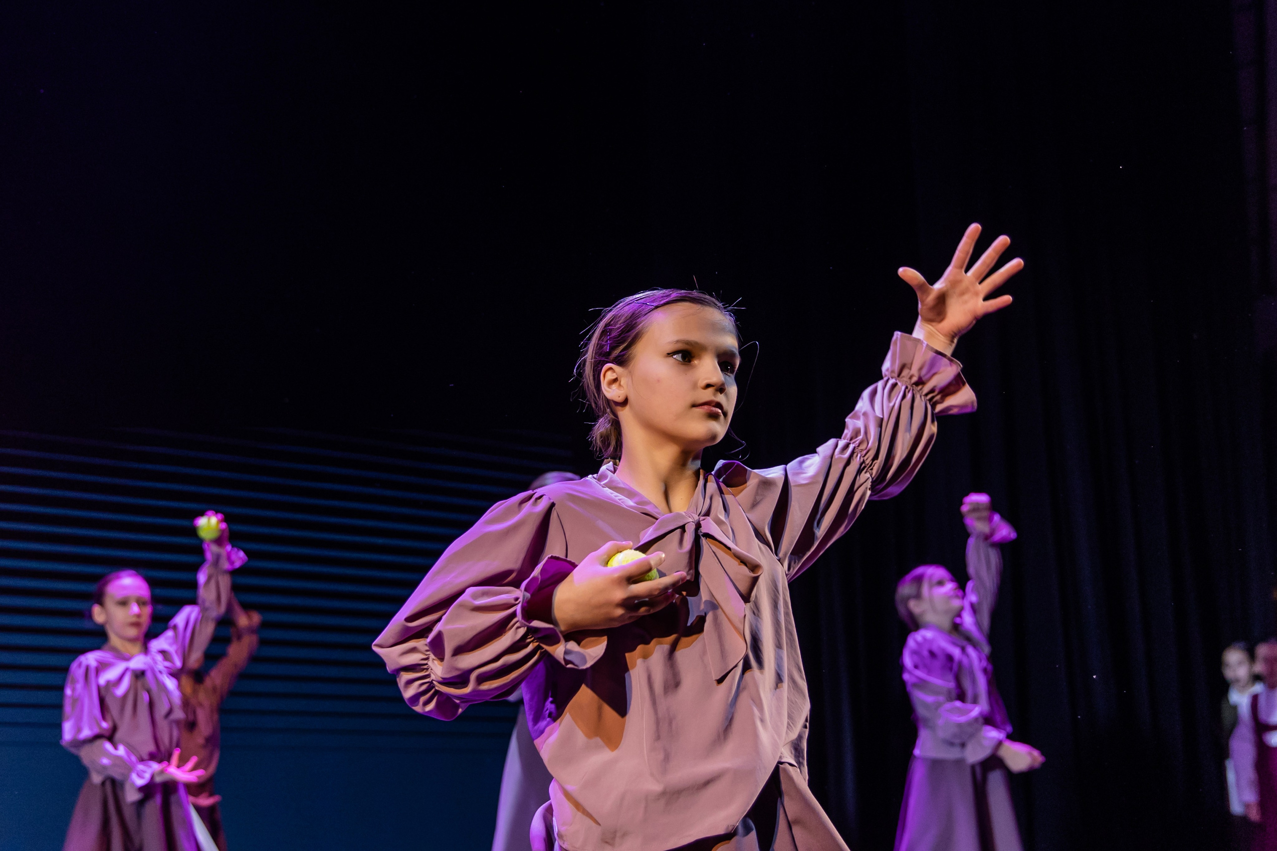 ВЕЧЕР СОВРЕМЕННОЙ ХОРЕОГРАФИИ-2025. Главная