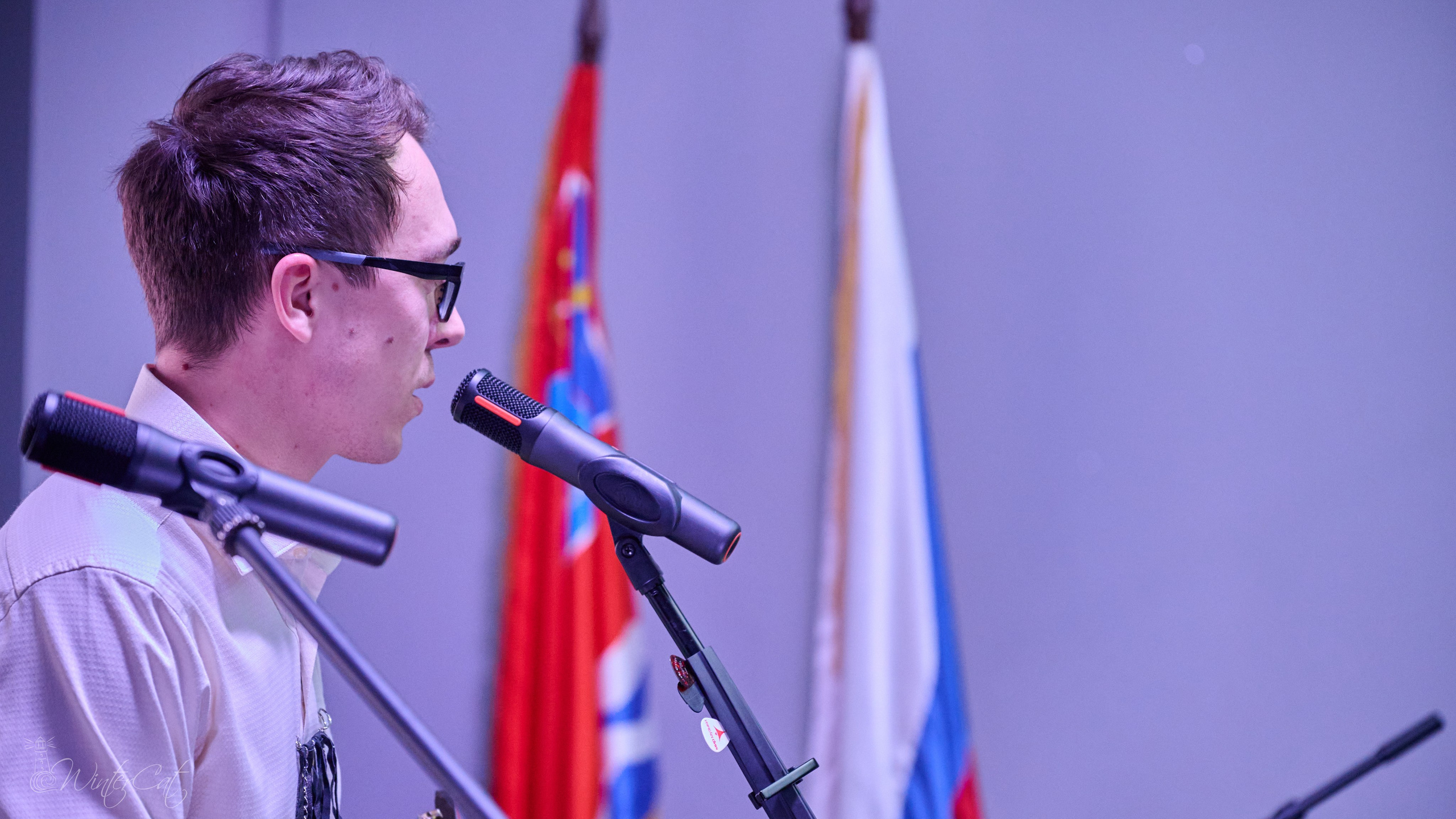 Открытый микрофон. Портретный и репортажный фотограф в Магадане Андрей Нефедов WinterCatPhoto