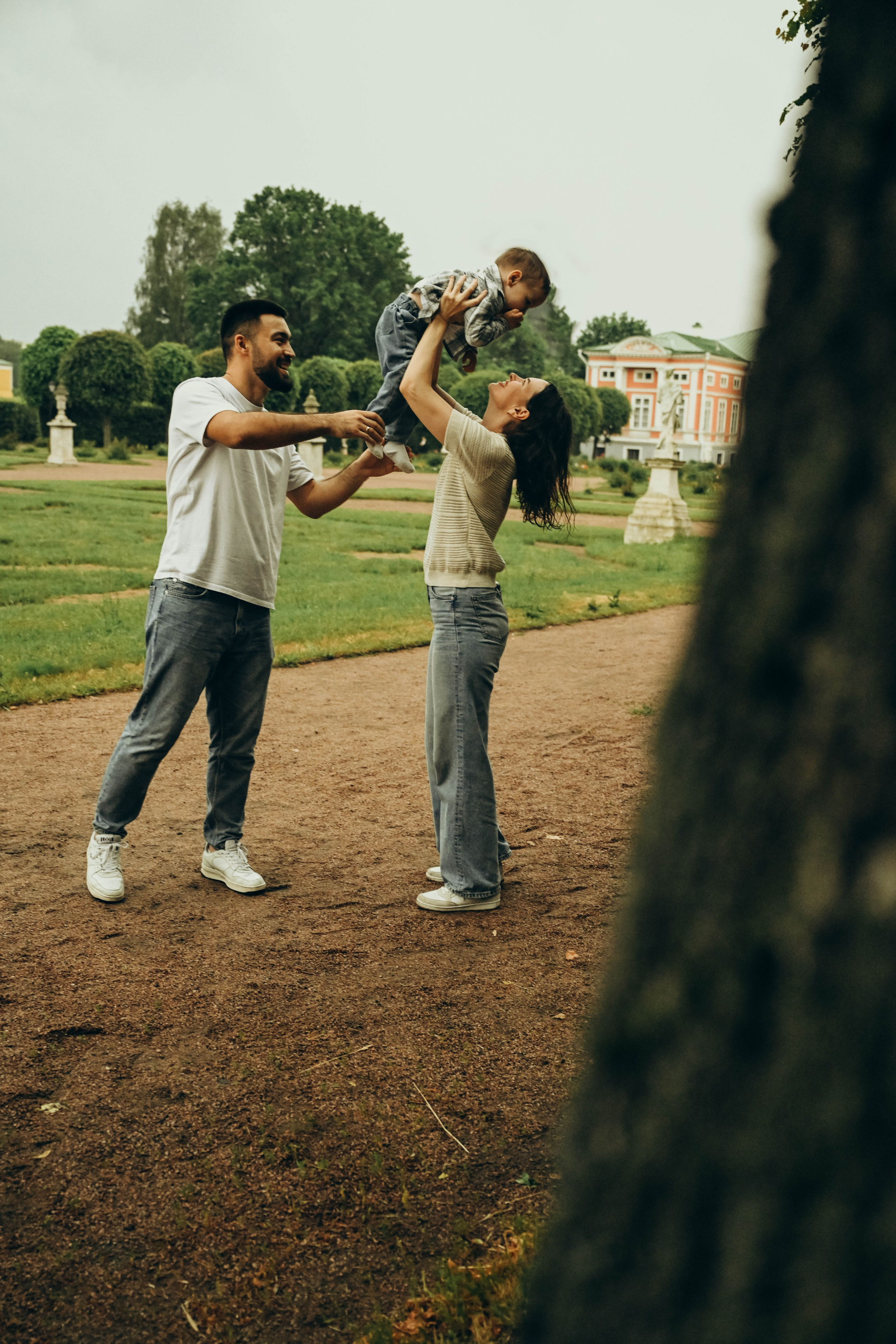 Большая семья в Кусково. Семейный фотограф в Москве Люберцах Ирина Вронская