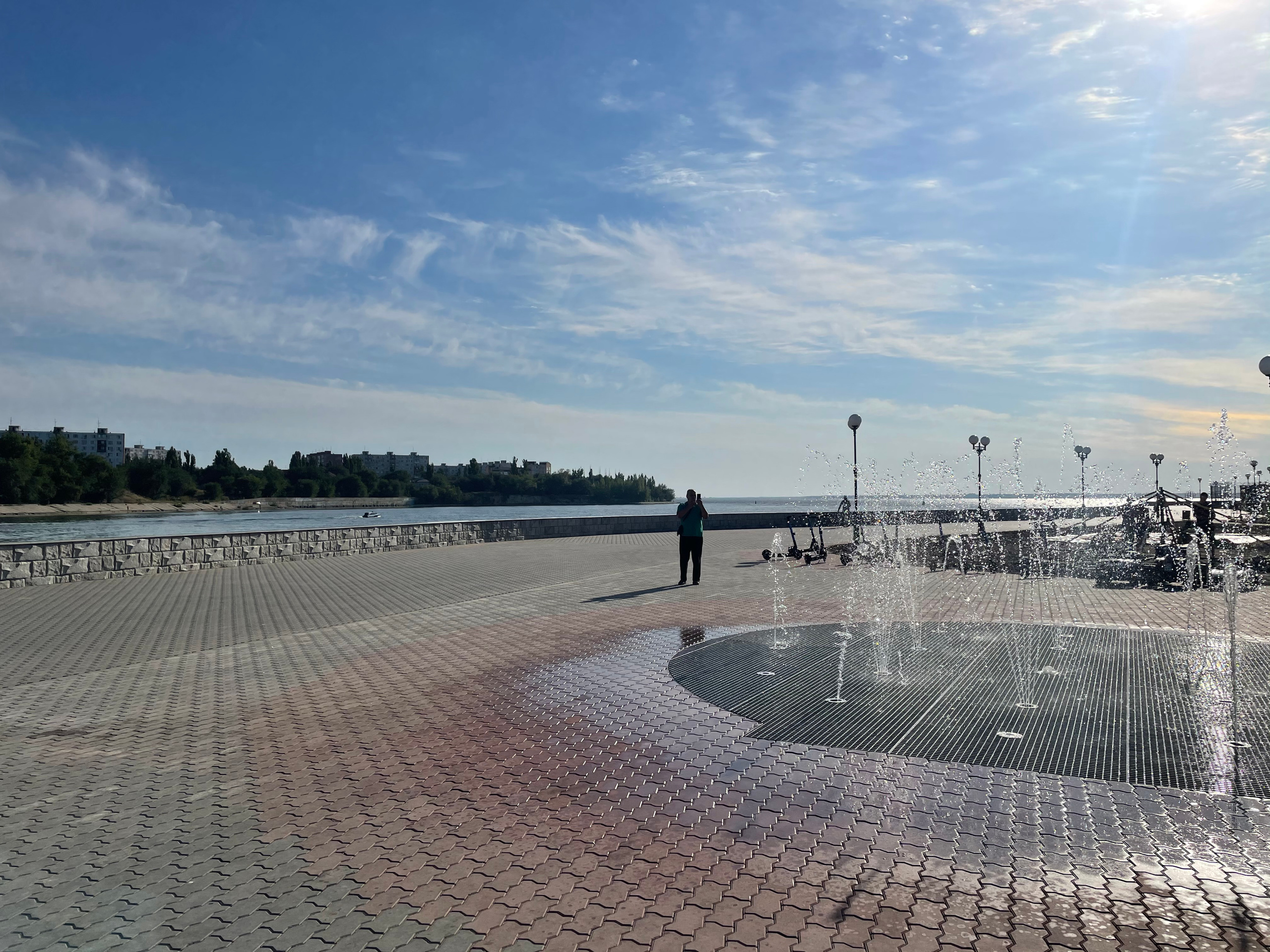 21 324 Набережная, фонтан. ВИЗУАЛЬНЫЕ И ЗВУКОВЫЕ РЕШЕНИЯ ДЛЯ БИЗНЕСА И СЪЁМОК ТЕЛЕТЕЛА